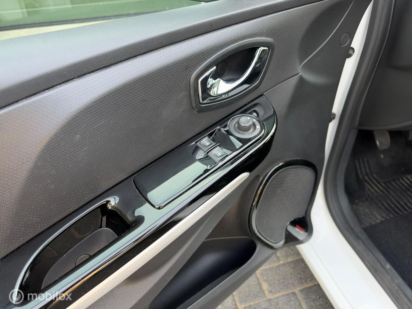 Foto 10 van Renault Clio 0.9 TCe Expression
