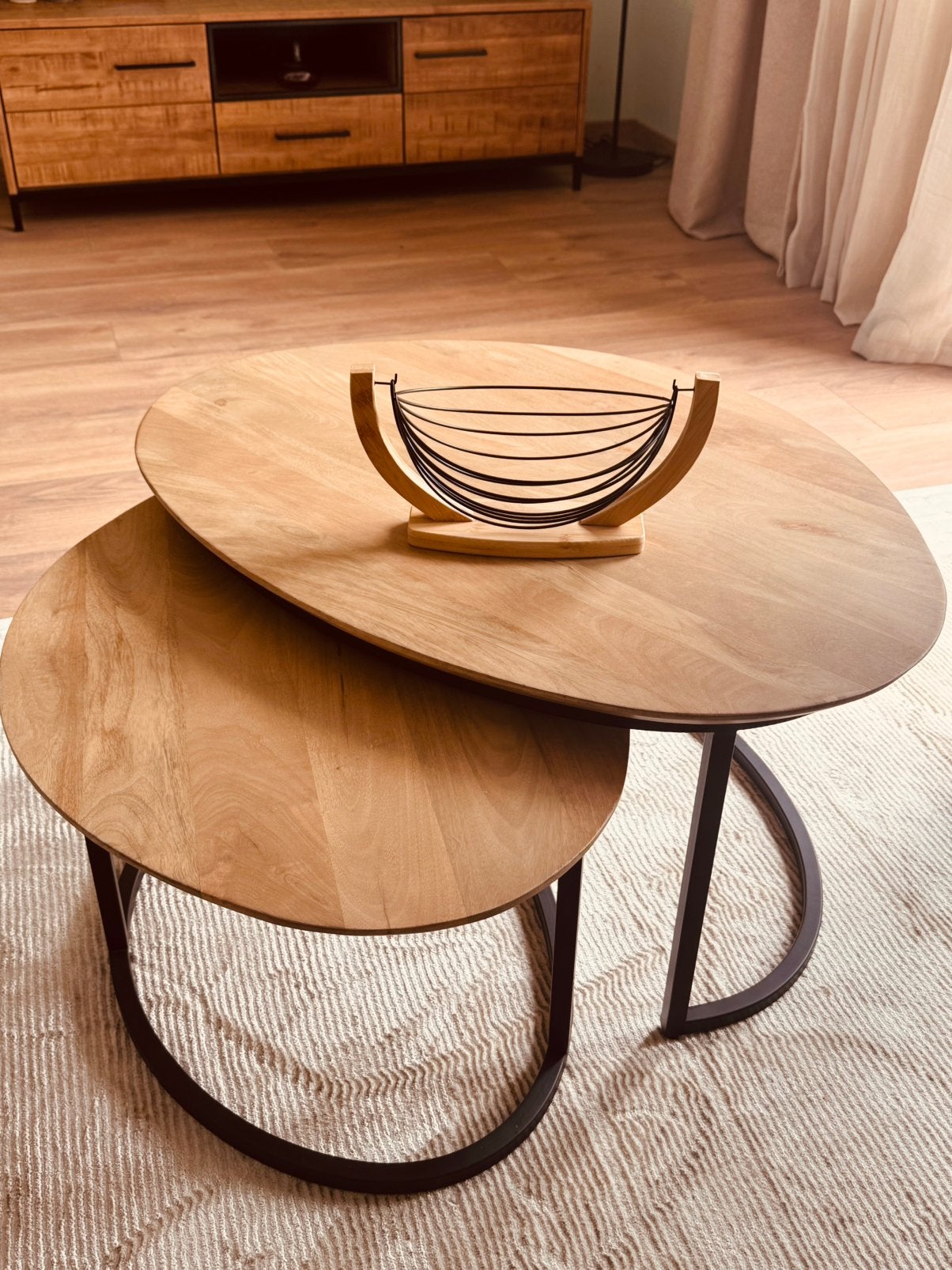Salontafel set van 2 _Mangohout Naturel, Huis en Inrichting, Tafels | Salontafels, Rond, Zo goed als nieuw, Metaal, 50 tot 100 cm