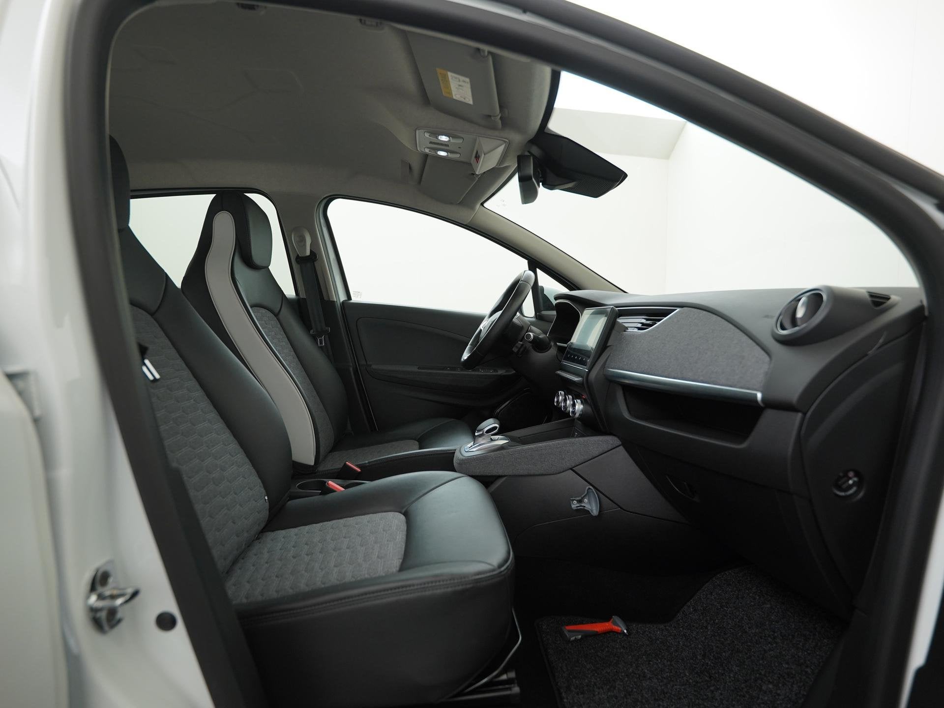 Renault ZOE R135 Intens 52 kWh | incl KOOP Accu | CCS Laden, Auto's, Renault, 12 maanden, 136 pk, Gebruikt, Wit