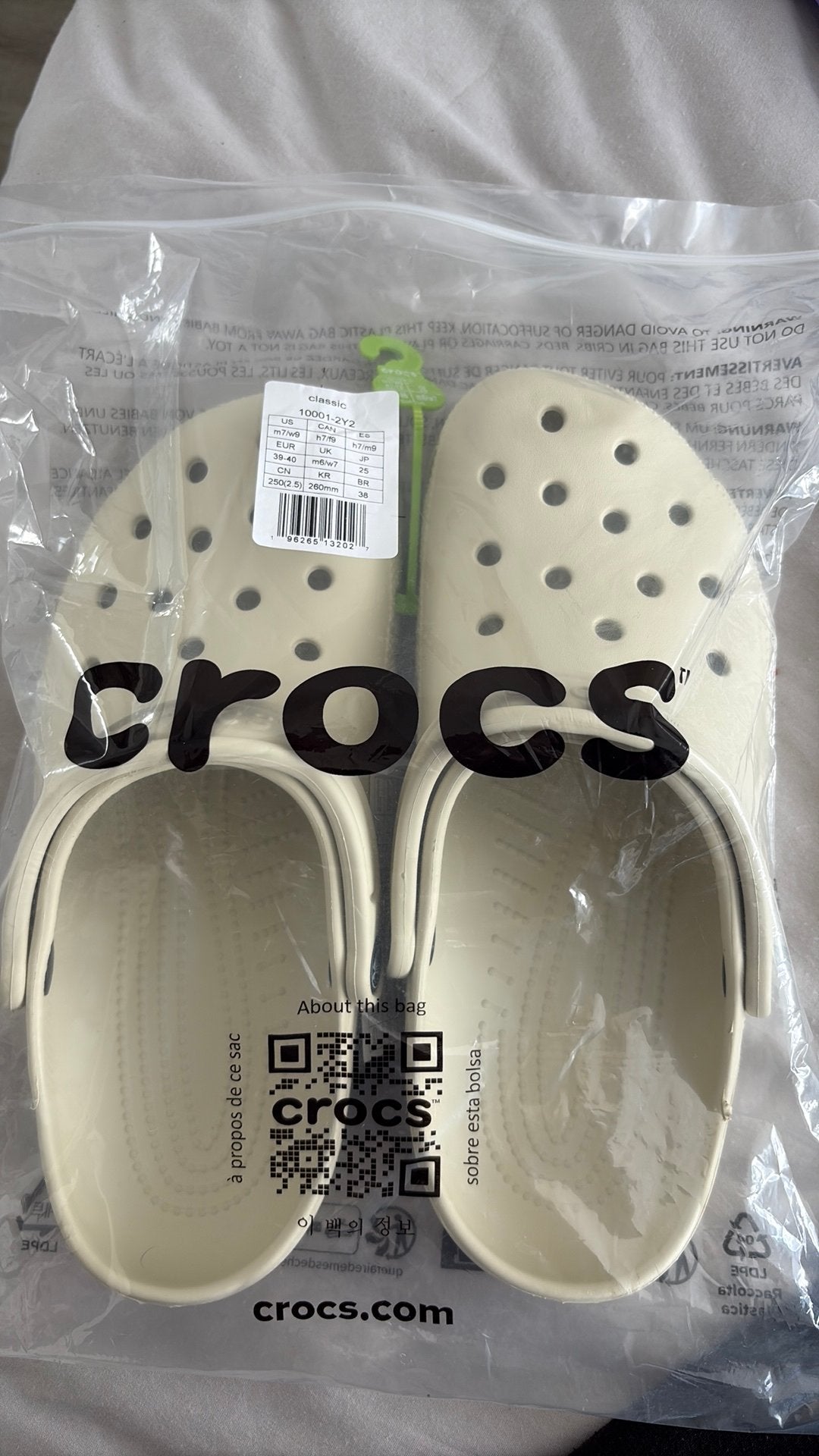 Crocs, Ophalen of Verzenden, Nieuw, Beige