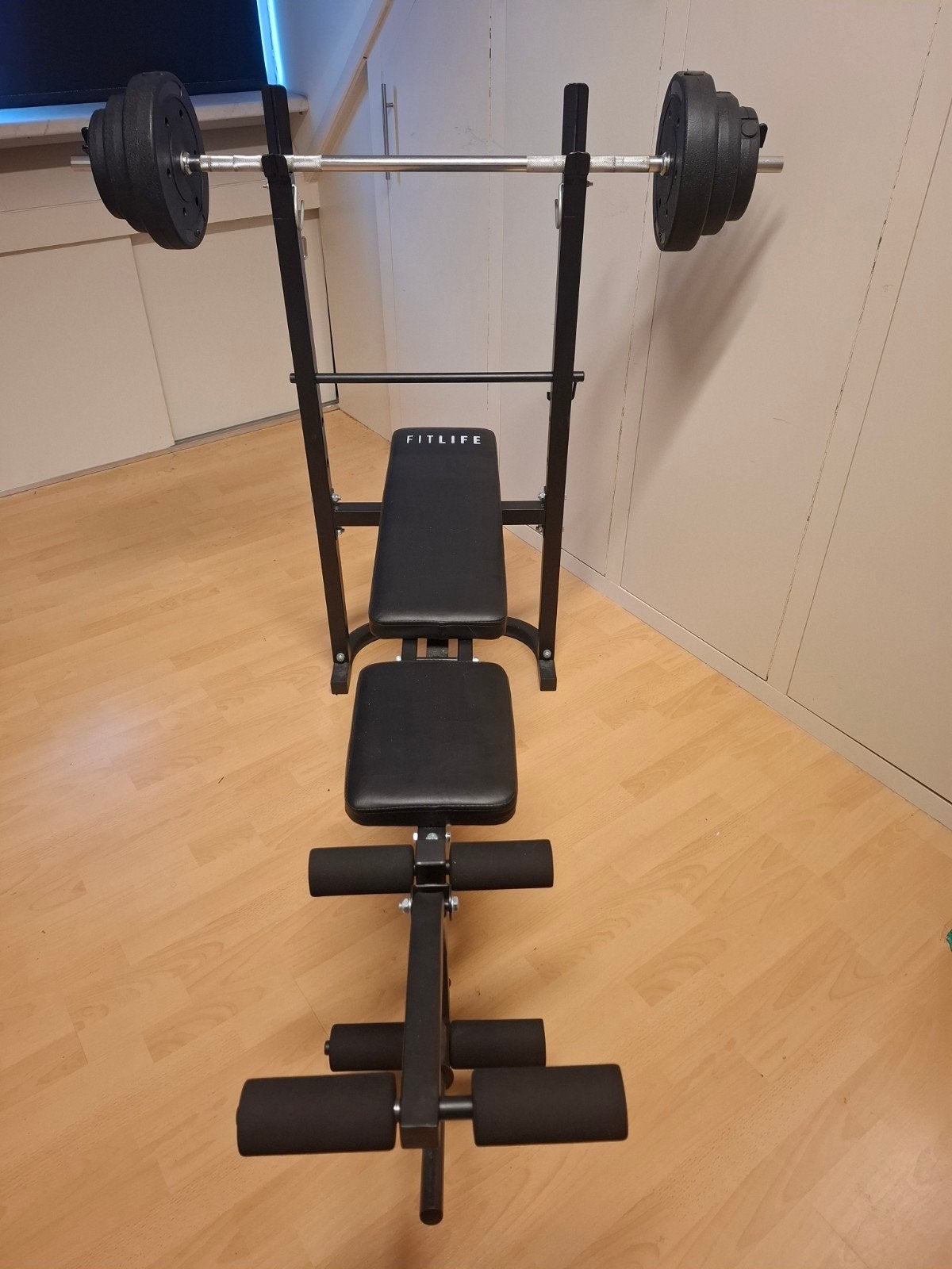 Fitlife halterbank, incl. halterstang en gewichten, Sport en Fitness, Fitnessapparatuur, Ophalen, Zo goed als nieuw, Krachtstation
