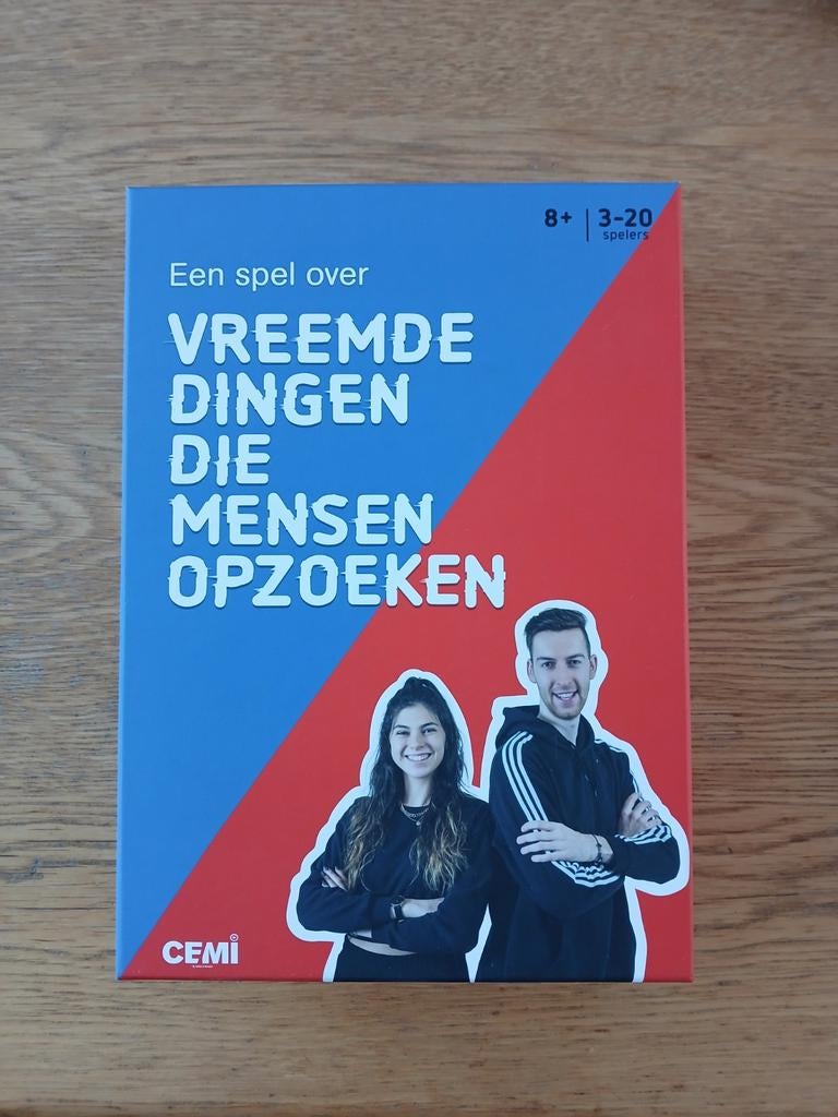 Cemi: Een spel over vreemde dingen die mensen opzoeken, Vijf spelers of meer, Ophalen of Verzenden, Zo goed als nieuw, Cemi