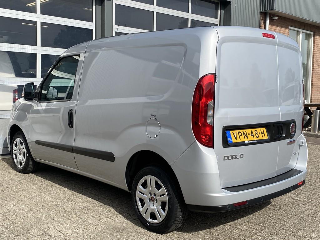 Fiat Doblò Cargo 1.3 MJ L1H1 SX Btw en Bpm vrij Airco Cruis, Voorwielaandrijving, Stof, Gebruikt, Zwart