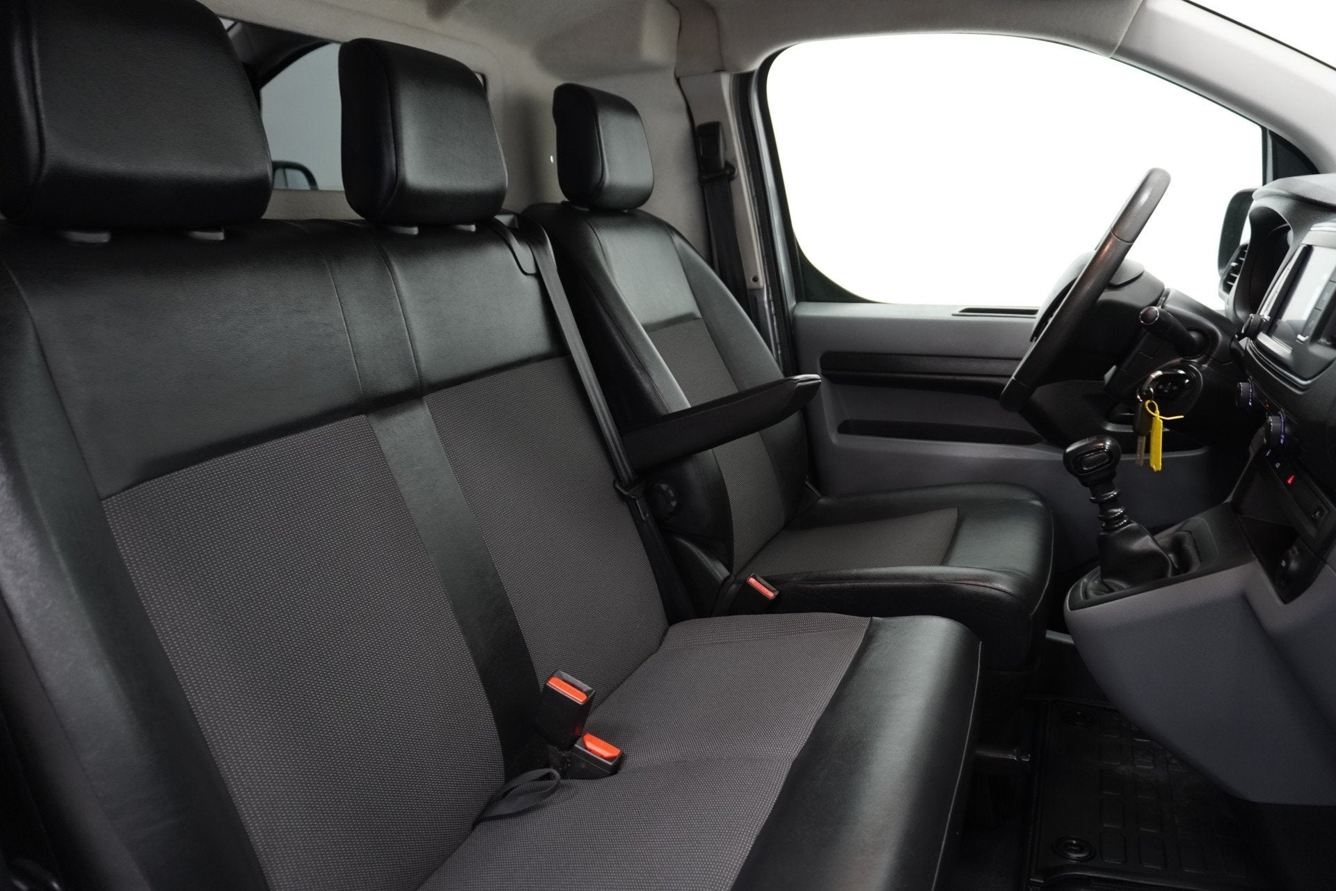 Citroën Jumpy 2.0 BlueHDI 120PK EURO 6 - Airco - Navi - Cru, Voorwielaandrijving, Gebruikt, 4 cilinders, Citroën
