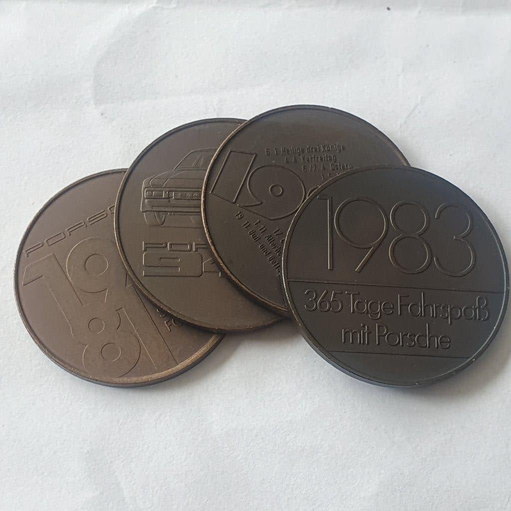 vintage bronzen penningen van Porsche diverse modellen, Ophalen of Verzenden, Brons, Buitenland