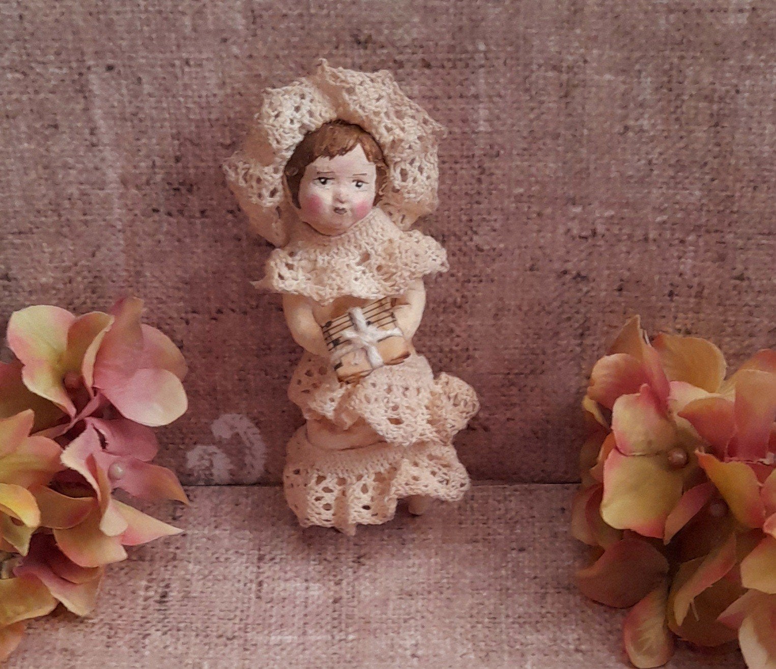 Mooi brocante wattenpopje met briefje kanten jurk Spuncotton, Ophalen of Verzenden
