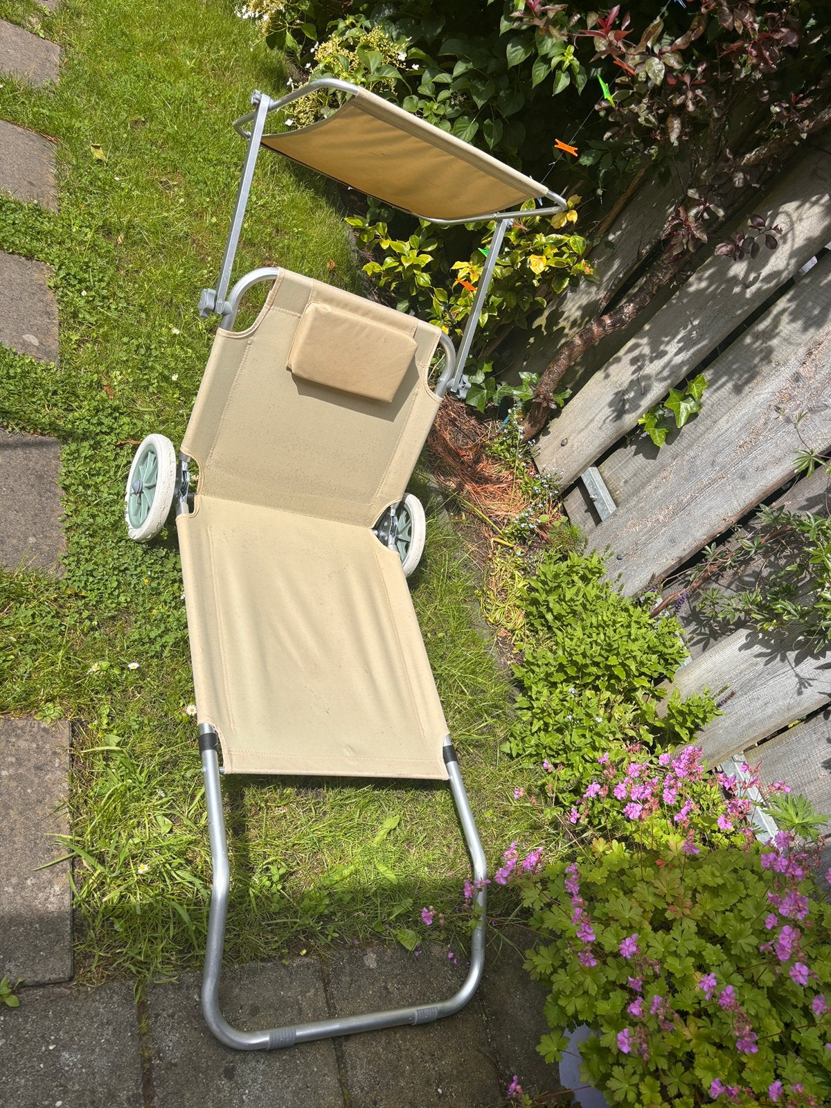 Verrijdbare strandstoel, Tuin en Terras, Ligbedden, Ophalen, Zo goed als nieuw, Aluminium, Verrijdbaar