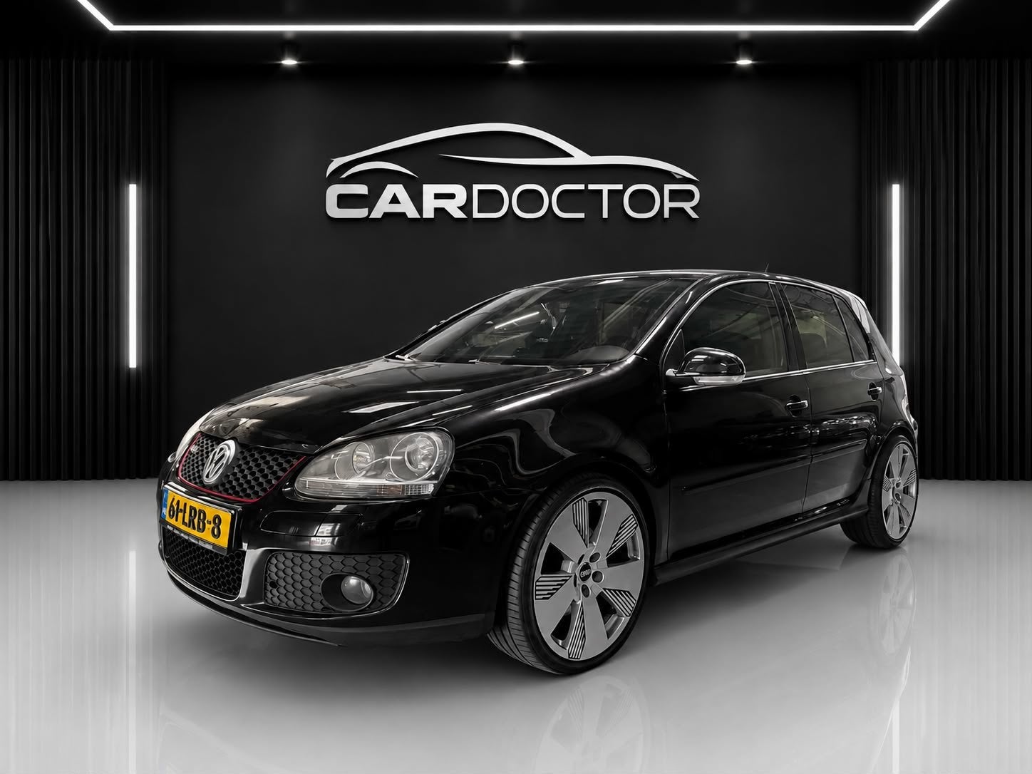 Volkswagen Golf 2.0 TFSI GTI - NW APK - AIRCO - DSG -, Auto's, Volkswagen, Stof, Gebruikt, Zwart, 4 cilinders