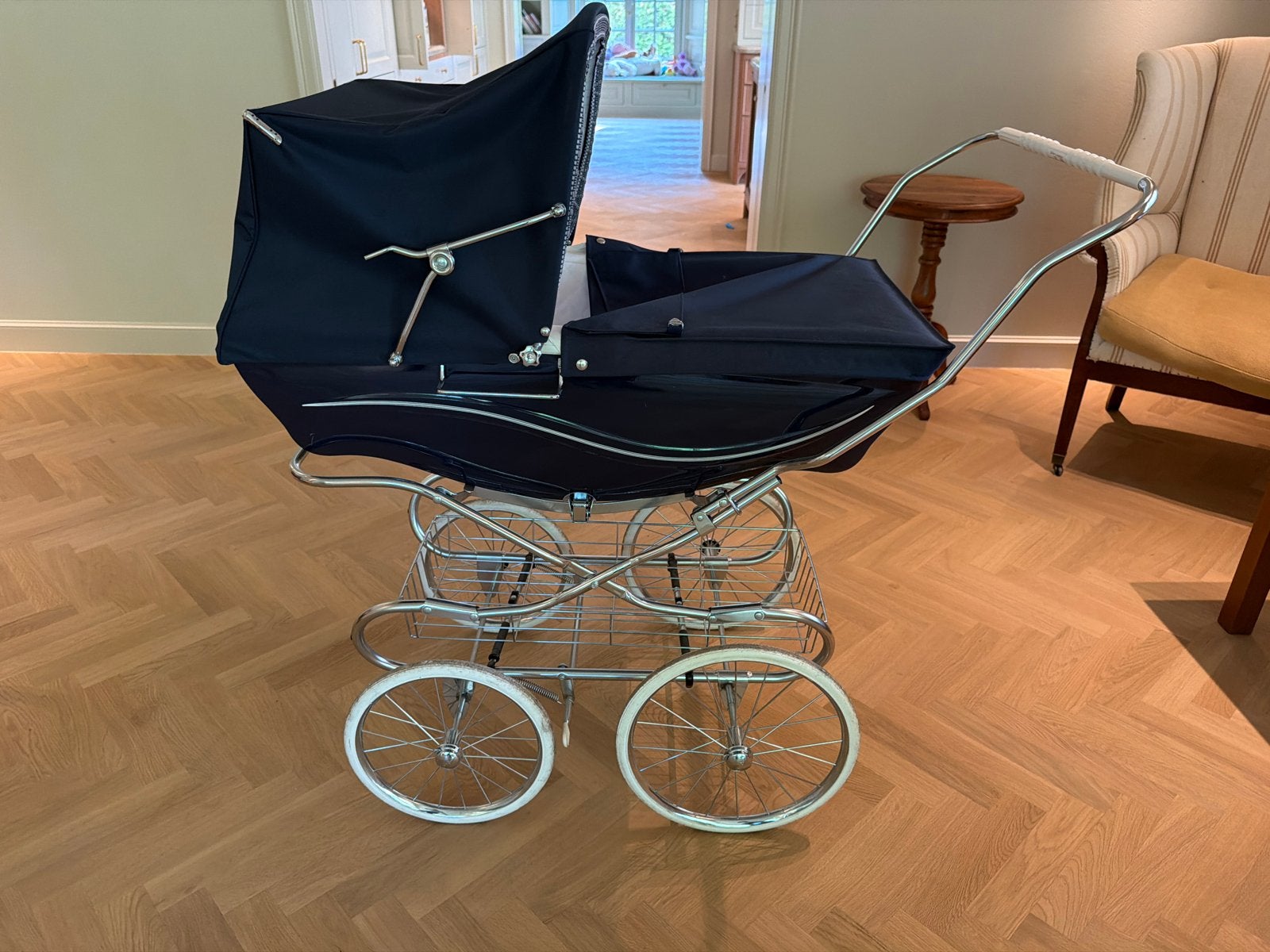 Silver Cross Kensington Coach Built Pram - Navy Blue, Ophalen of Verzenden, Zo goed als nieuw, Kinderwagen, Overige merken