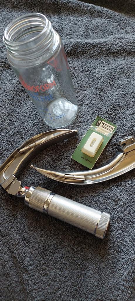 Vintage medische apparatuur, Antiek en Kunst, Antiek | Gereedschap en Instrumenten, Ophalen of Verzenden