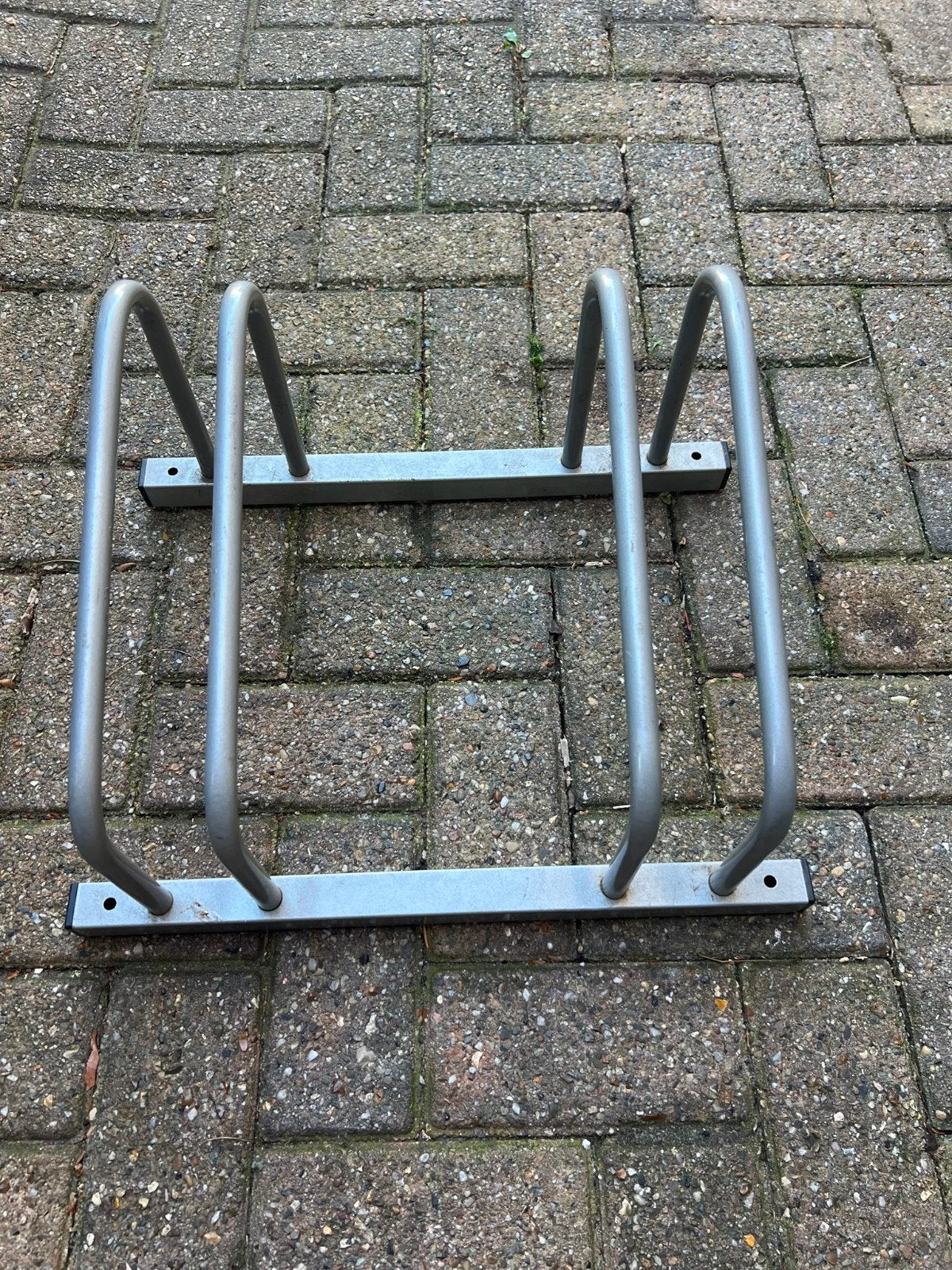 Fietsenrek voor 2 fietsen, Ophalen, Zo goed als nieuw