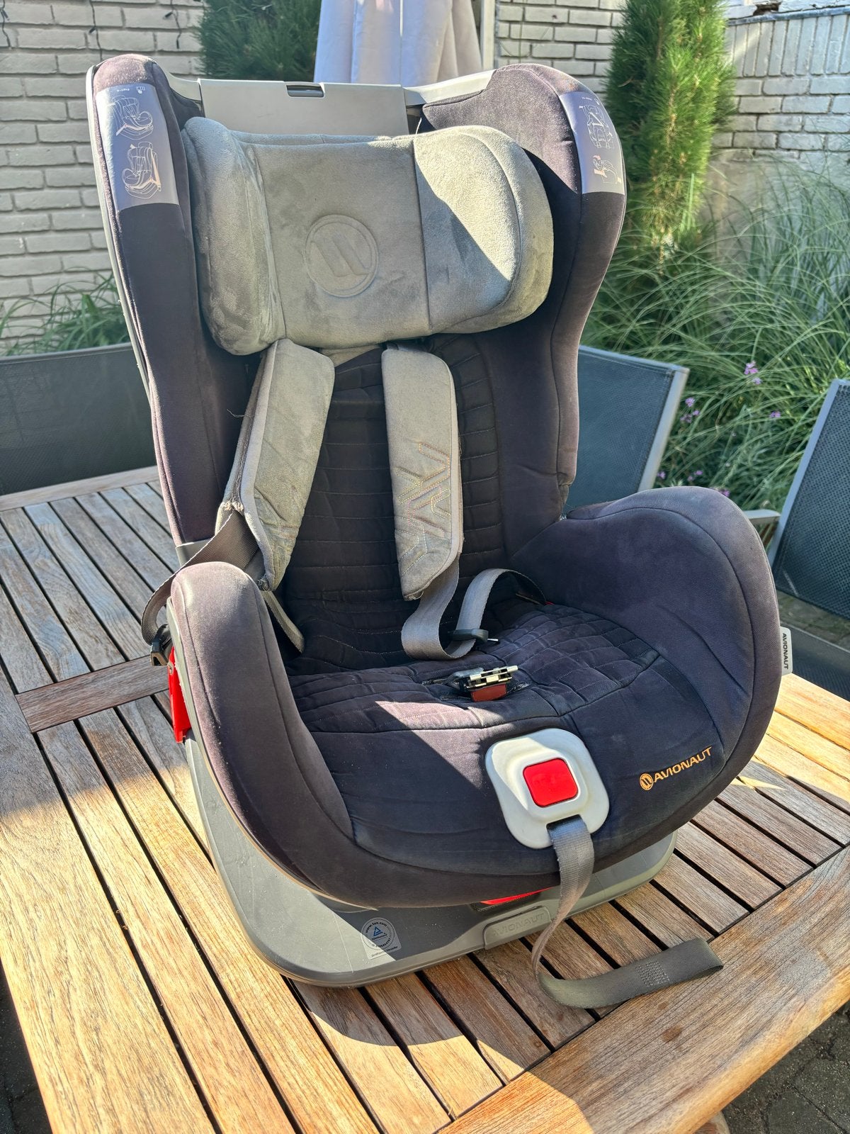 Avionaut Glider autostoel 9-25kg, Kinderen en Baby's, Autostoeltjes, Ophalen, Gebruikt, Overige merken, Autogordel