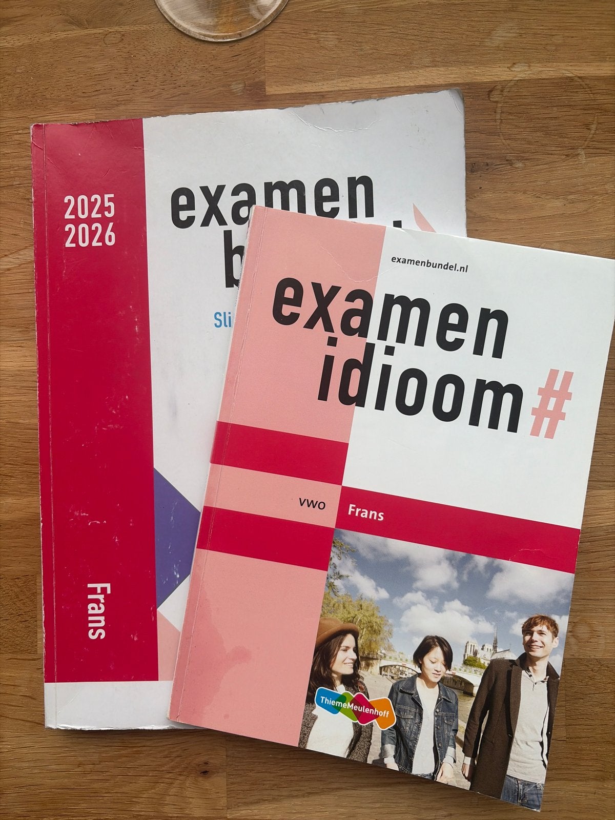 Examenbundel Frans vwo 2025/2026 en Examenidioom, Ophalen of Verzenden, Alpha, Zo goed als nieuw, WO