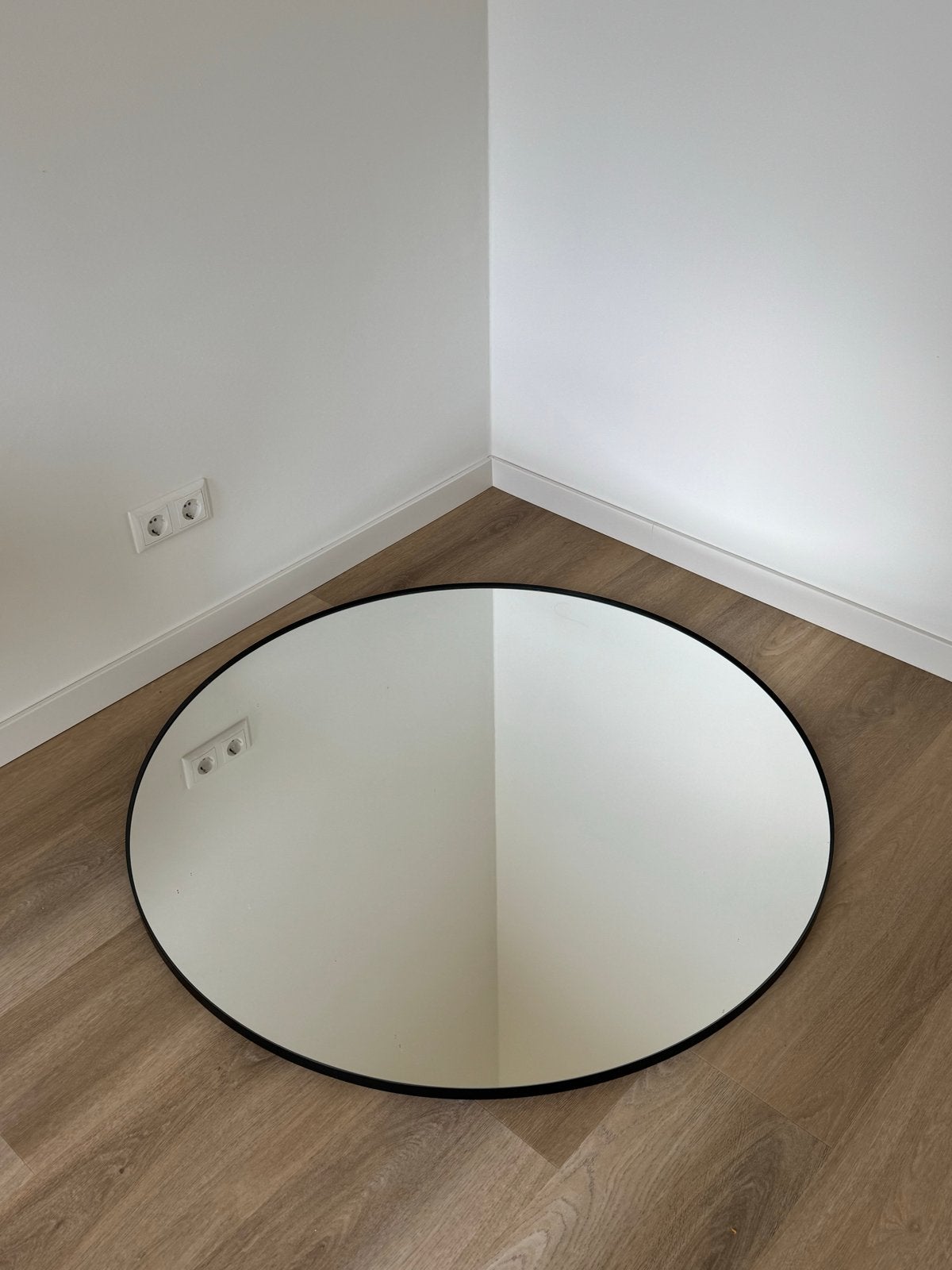IKEA lindbyn spiegel, zwart, 110 cm, Huis en Inrichting, Woonaccessoires | Spiegels, Ophalen, 100 tot 150 cm, Rond, Zo goed als nieuw