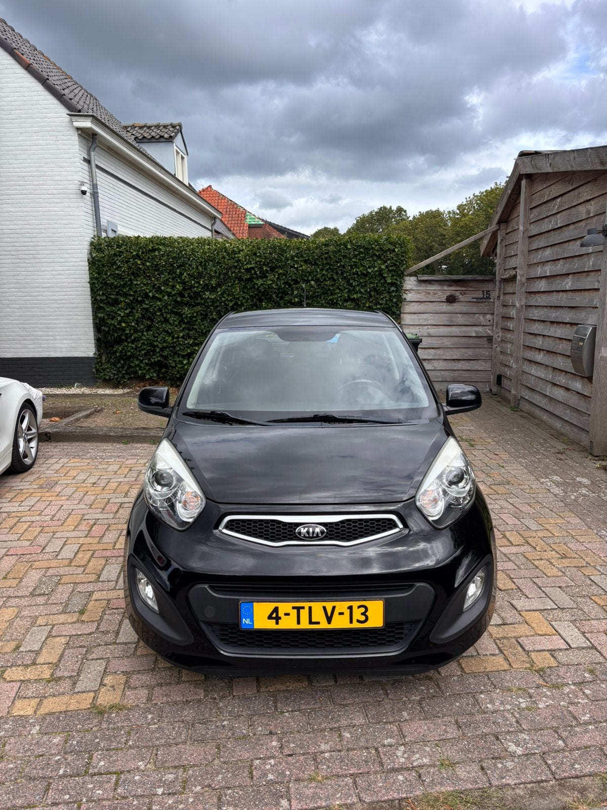 Kia Picanto 1.0 5-DRS 2014 | 95.000 km | Dealer onderhouden, Voorwielaandrijving, Euro 5, Stof, Zwart