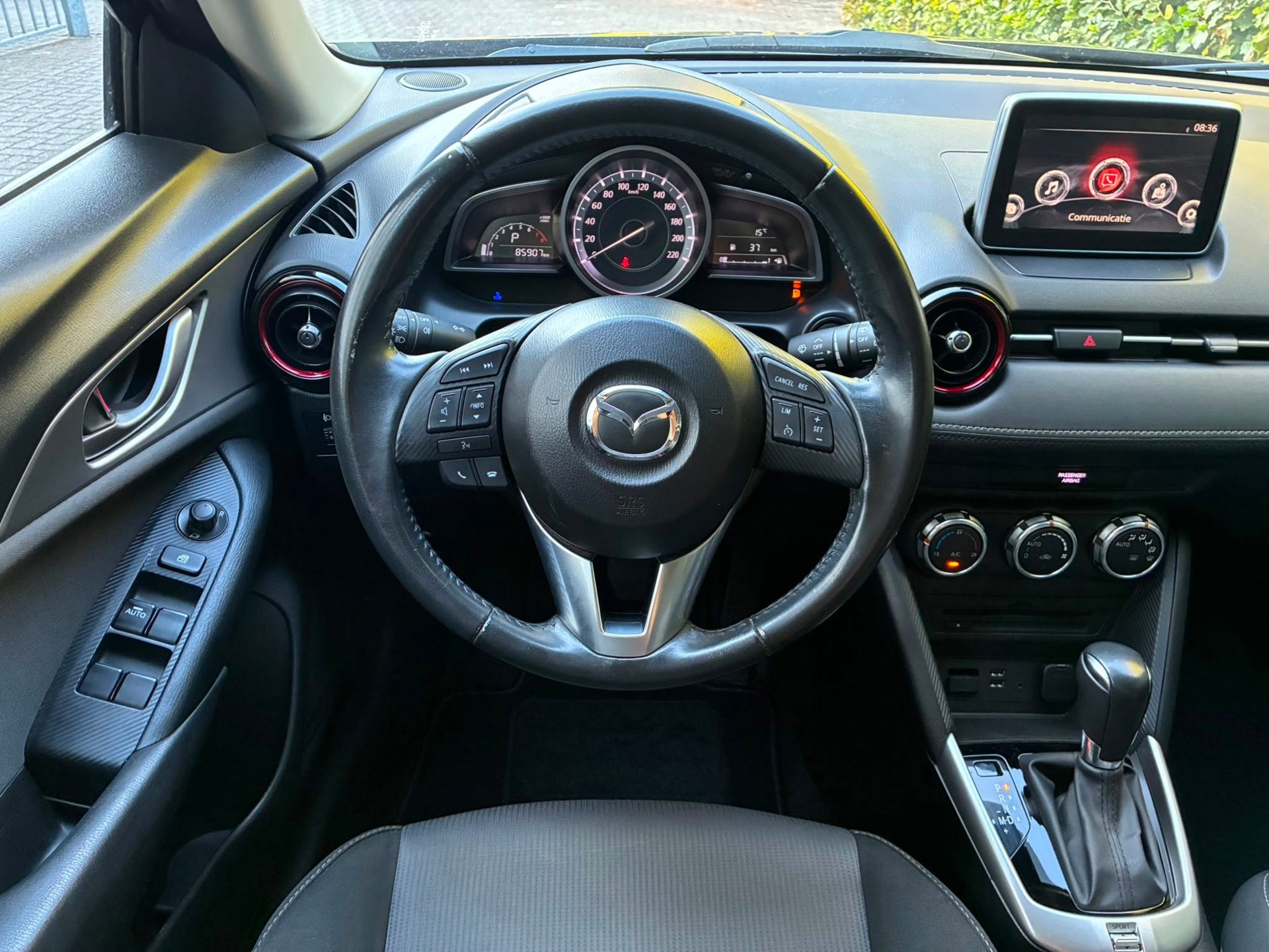 Mazda CX-3 2.0 SkyActiv-G 120 TS Automaat I Navigatie, 1998 cc, Stof, 4 cilinders, Bruin