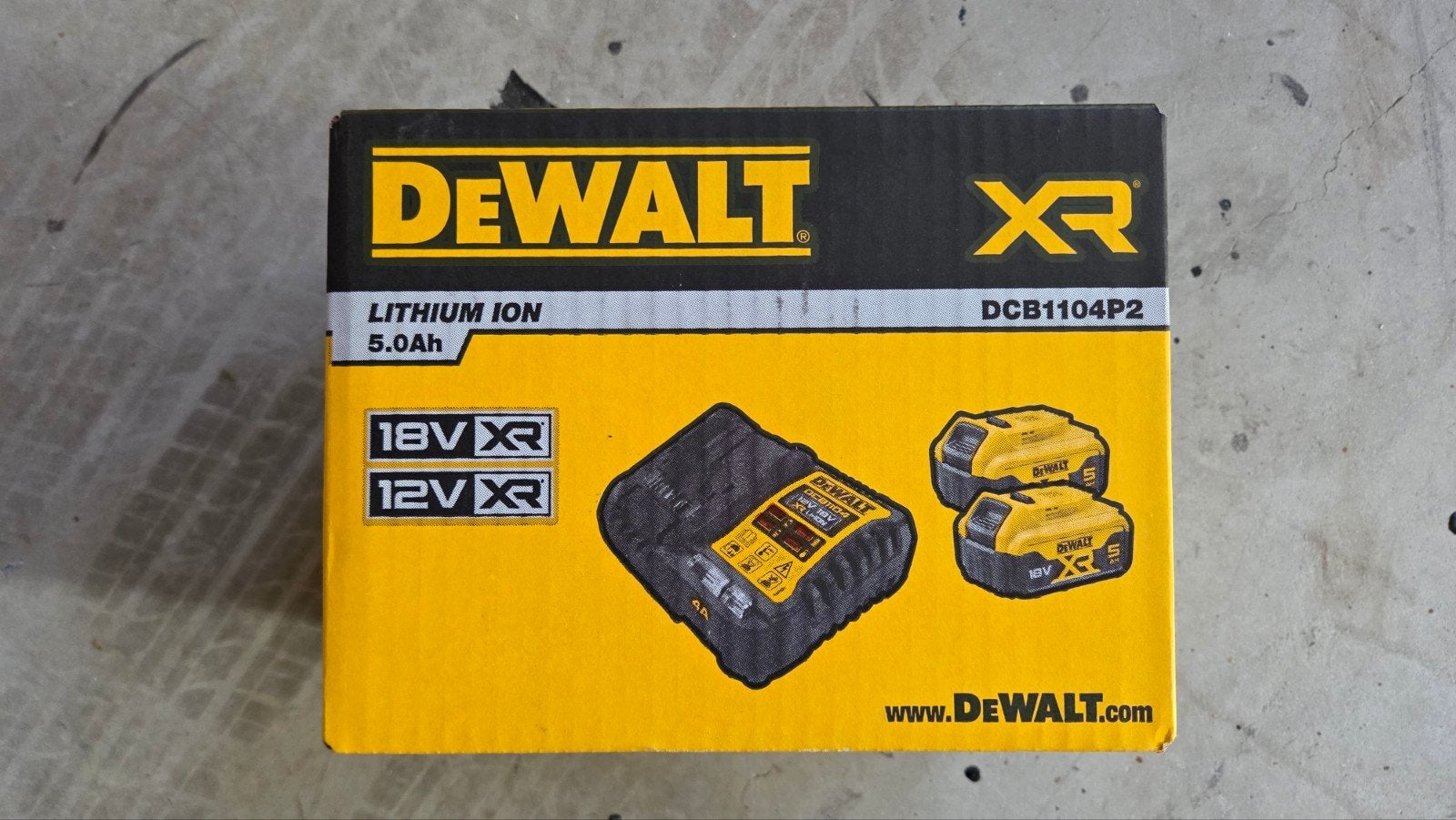 Nieuwe DEWALT XR Accu Starterset 18V 2x 5.0Ah + Lader, Nieuw