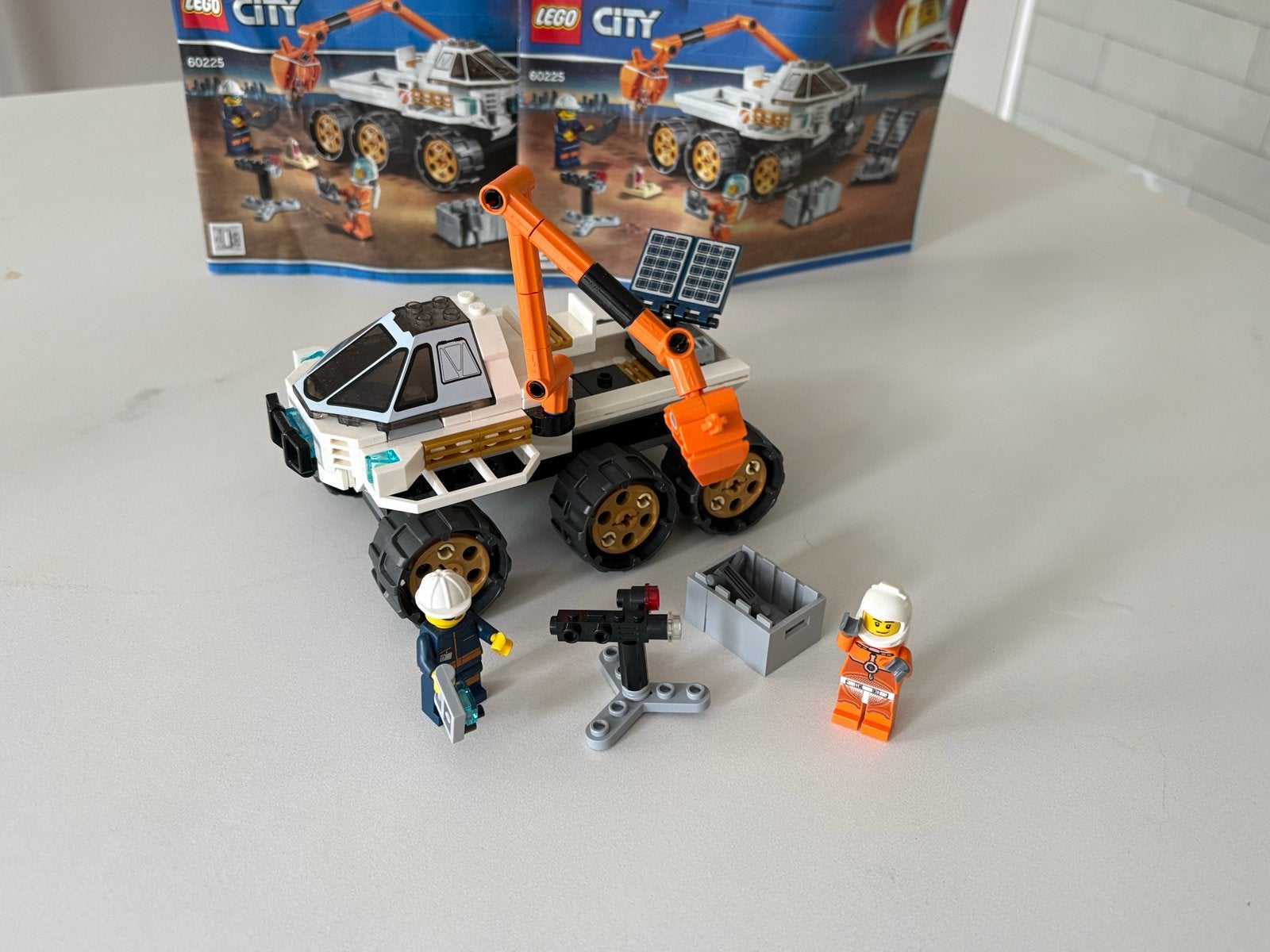 Lego City Ruimtevoertuig 60225 - Complete set, City, Lego, Ophalen of Verzenden, Zo goed als nieuw
