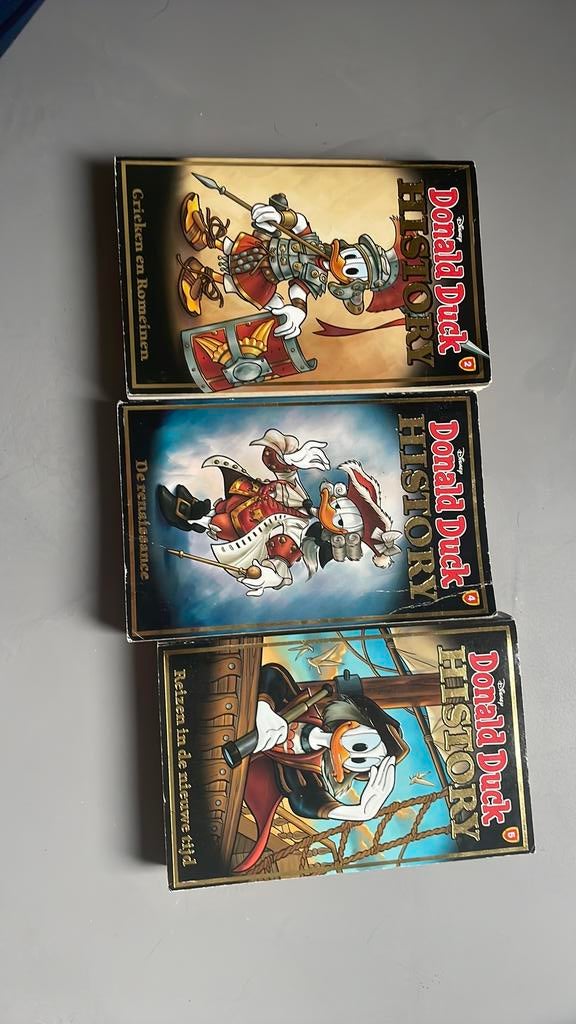 Donald Duck history, Meerdere comics, Ophalen of Verzenden, Zo goed als nieuw, Europa