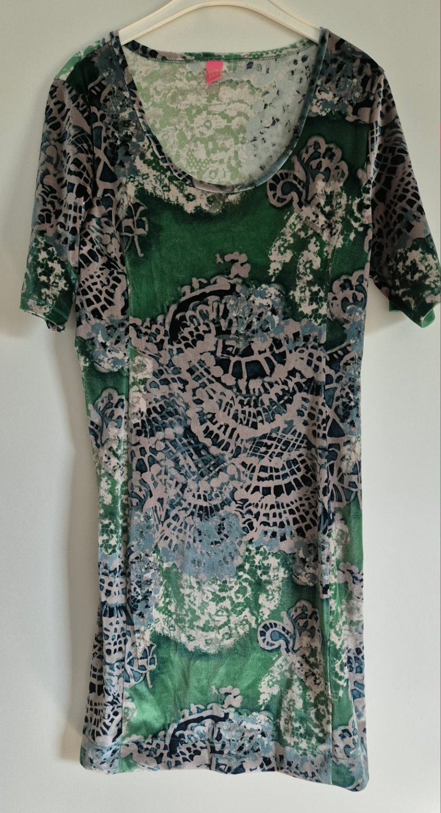 Groen bewerkt lang velours shirt maat 42, Kleding | Dames, Ophalen of Verzenden
