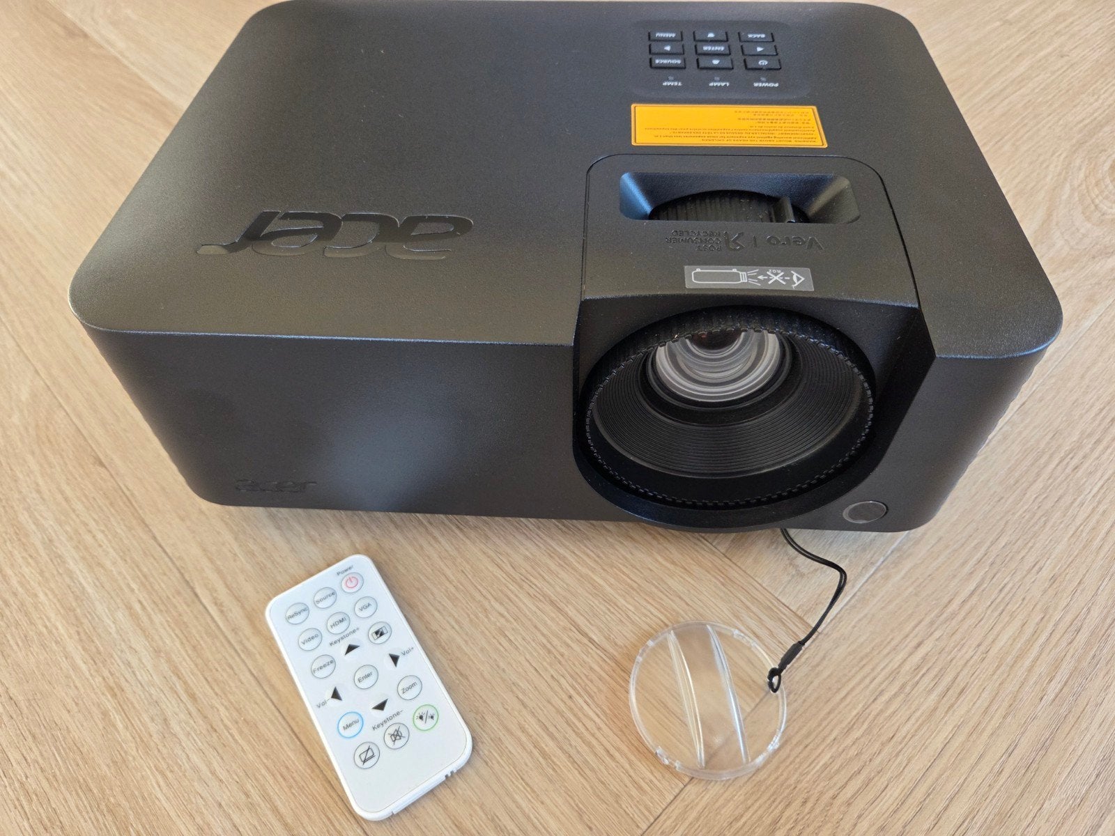 Acer Beamer - Zo goed als nieuw, met afstandsbediening, Ophalen, Zo goed als nieuw, LED, Acer