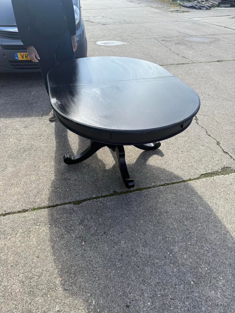 Zwarte uitschuifbare eettafel, ovaal, Huis en Inrichting, Ophalen, Gebruikt, 100 tot 150 cm, Vijf personen of meer