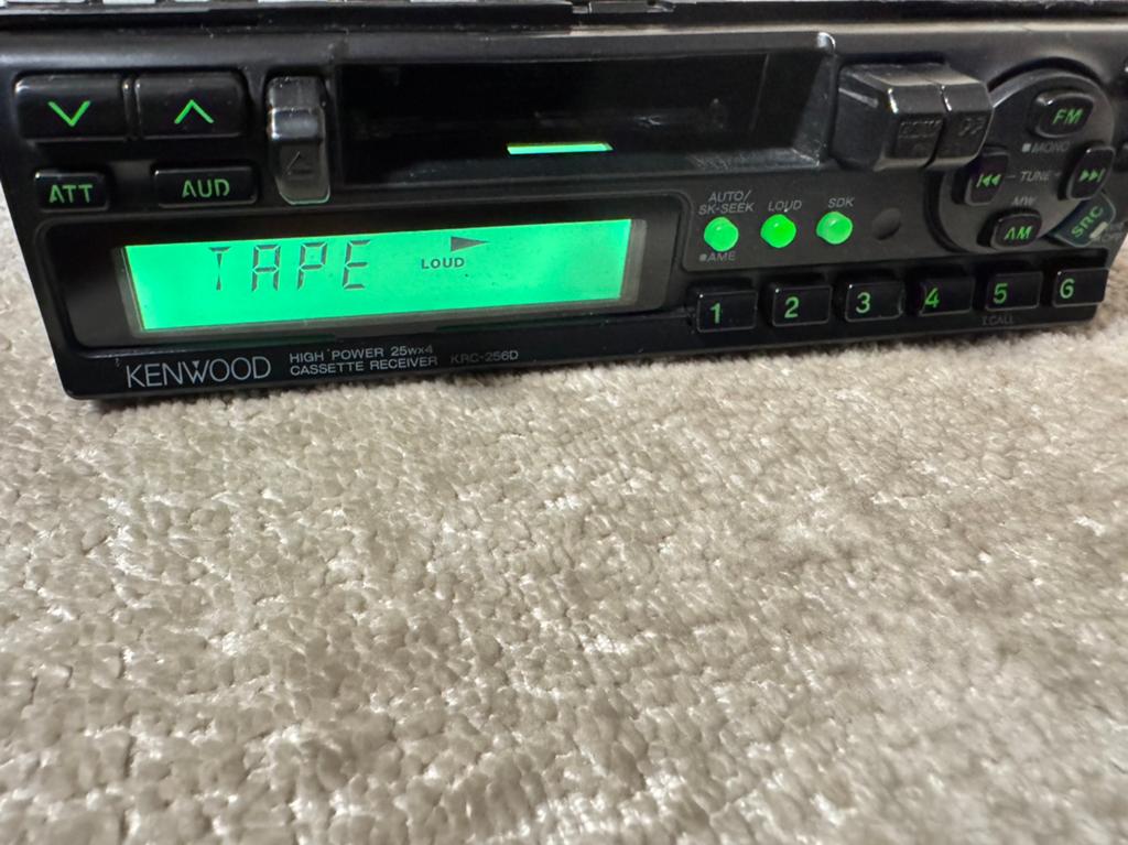 Kenwood KRC-256D Cassette Receiver Autoradio, Auto diversen, Autoradio's, Zo goed als nieuw, Ophalen of Verzenden