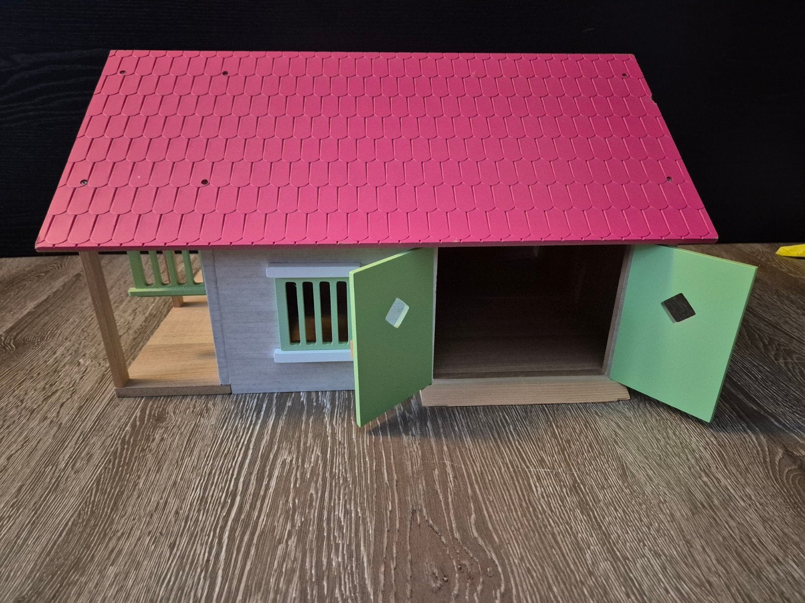 Kids Globe Paardenstal met roze dak, Ophalen of Verzenden, Zo goed als nieuw, Jongen of Meisje