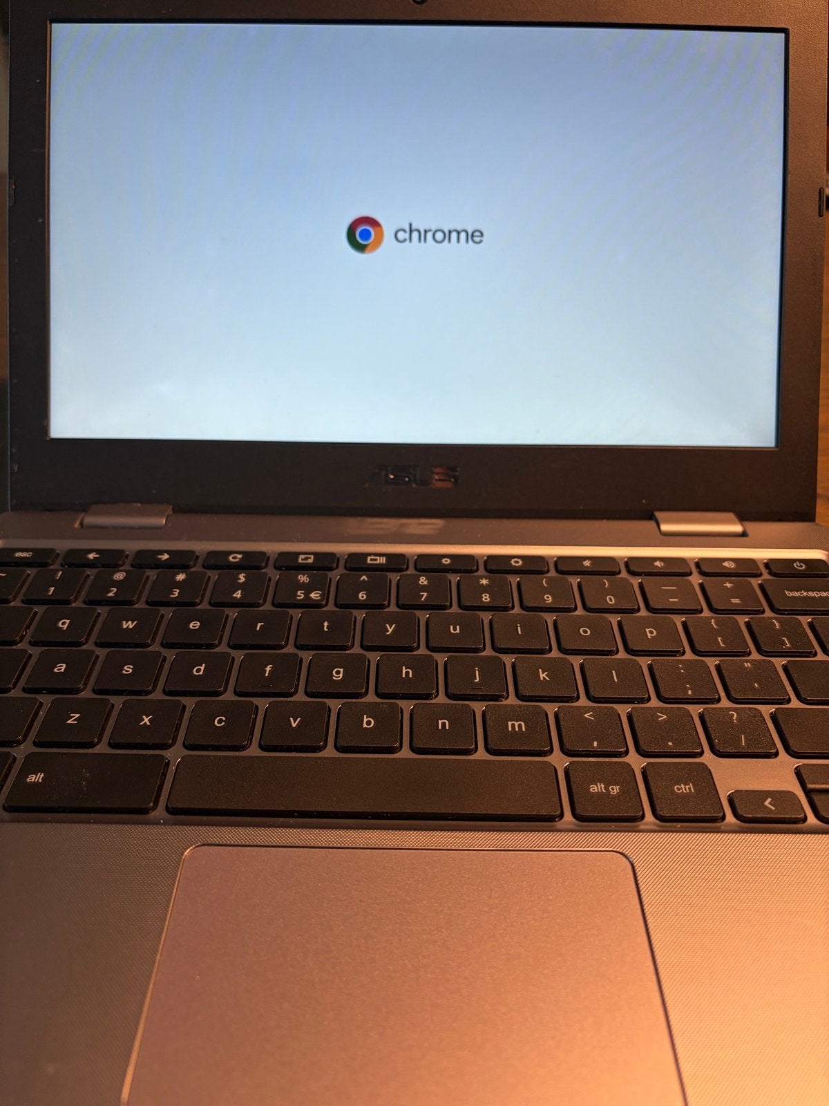 ASUS Chromebook C223N - Lichtgewicht en Compact, Computers en Software, Chromebooks, Ophalen, Qwerty, 32 GB of minder, 10 inch of minder
