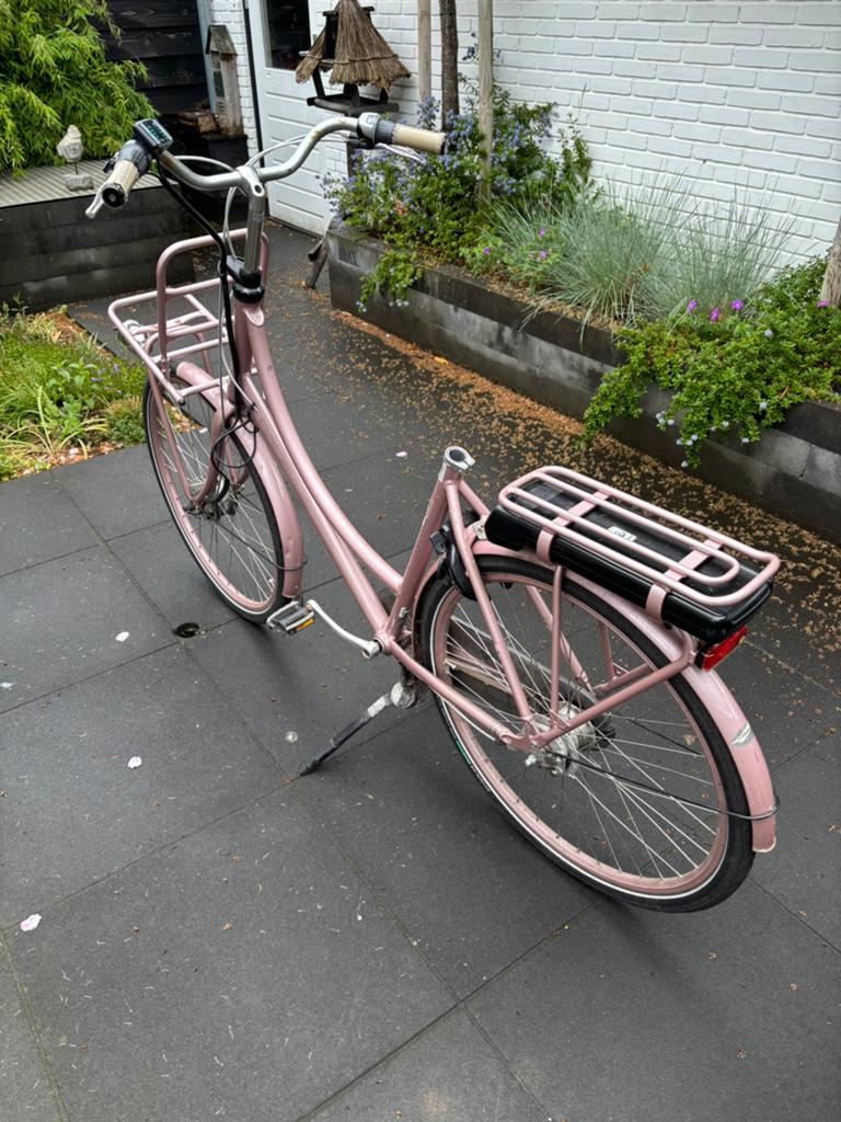 Elektrische fiets, Fietsen en Brommers, Ophalen, Gebruikt, Batavus, 50 km per accu of meer
