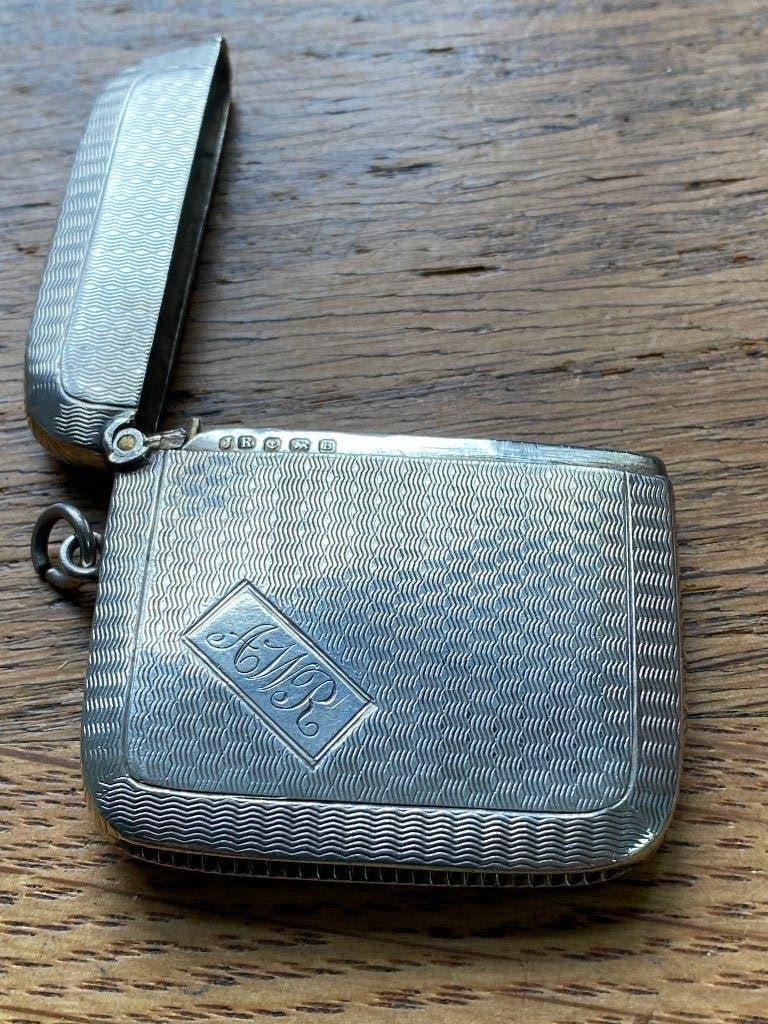 Antiek zilveren luciferdoosje voor aan een horlogeketting ., Ophalen of Verzenden, Zilver