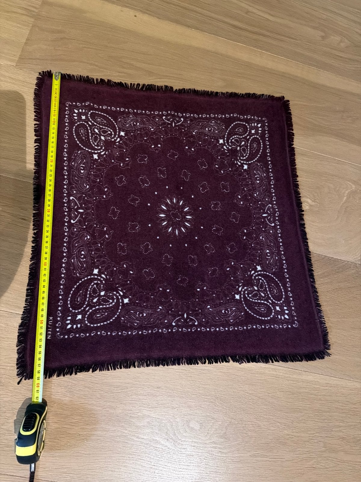 Nieuwe Kujten donkerrode kasjmier shawl Kujten, Kleding | Dames, Verzenden, Nieuw, Sjaal