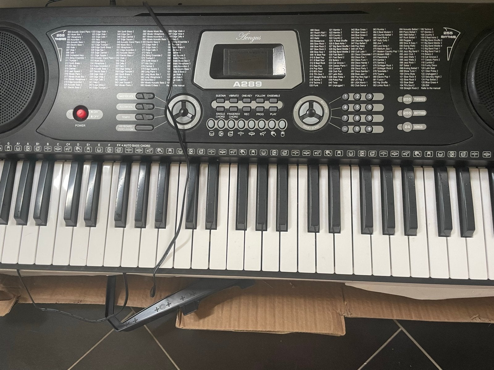 Hengus A289 Keyboard - Zo goed als nieuw, Muziek en Instrumenten, Keyboards, Ophalen, Zo goed als nieuw, 61 toetsen, Overige merken