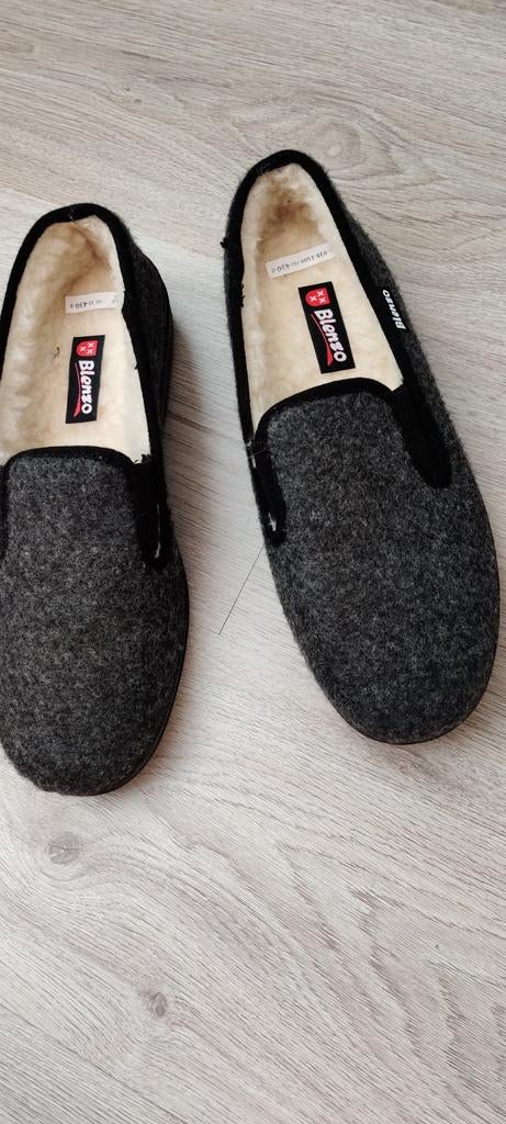 Nieuwe Pantoffels Maat 43 - Comfortabel en Warm, Ophalen, Blenzo, Nieuw, Pantoffels of Sloffen