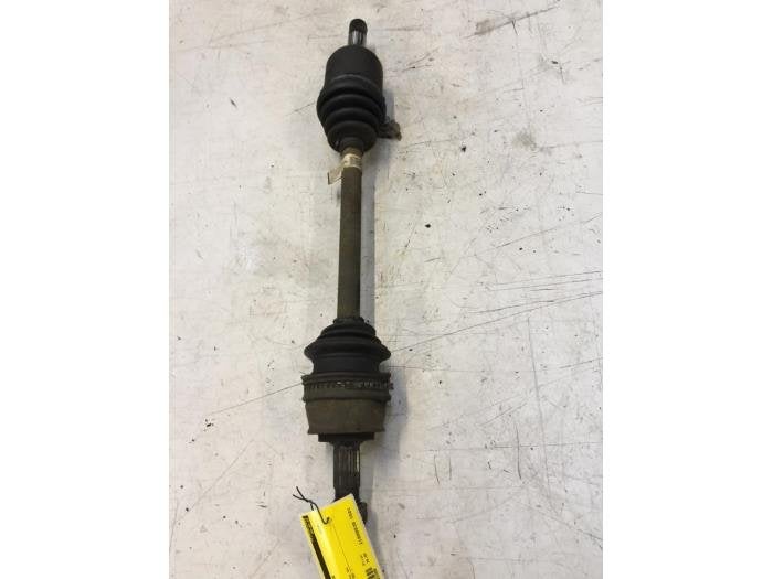 Aandrijfas links-voor van een Fiat Punto, Gebruikt, -, -, Ophalen of Verzenden
