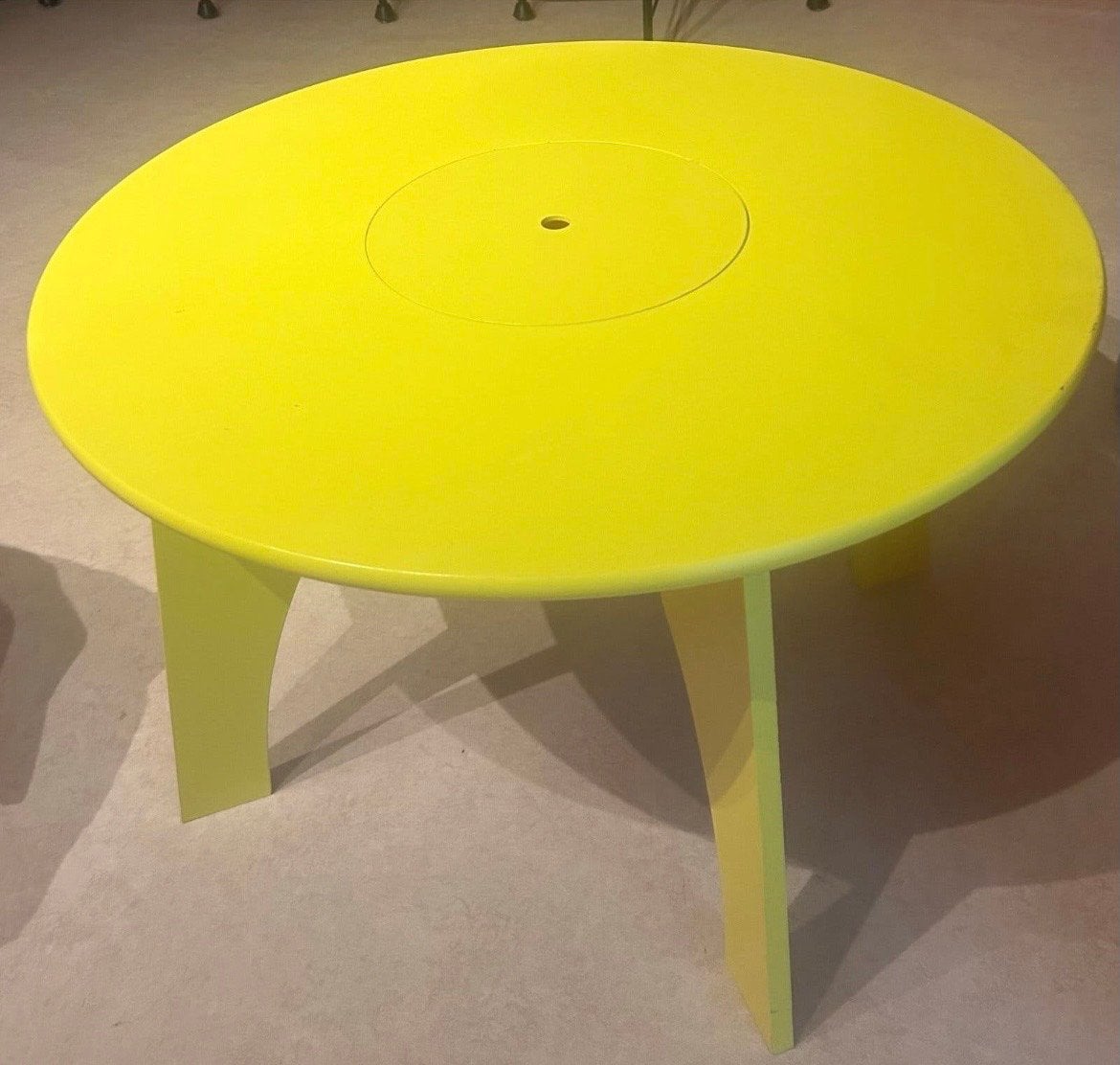 Limoen groene ronde kinderspeeltafel met opbergruimte, Ophalen, 50 tot 100 cm, Rond, Nieuw