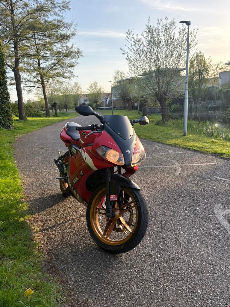 Yamaha tzr 50 schakelbrommer, Fietsen en Brommers, Scooters | Yamaha, Gebruikt, Overige modellen, Ophalen of Verzenden, Benzine