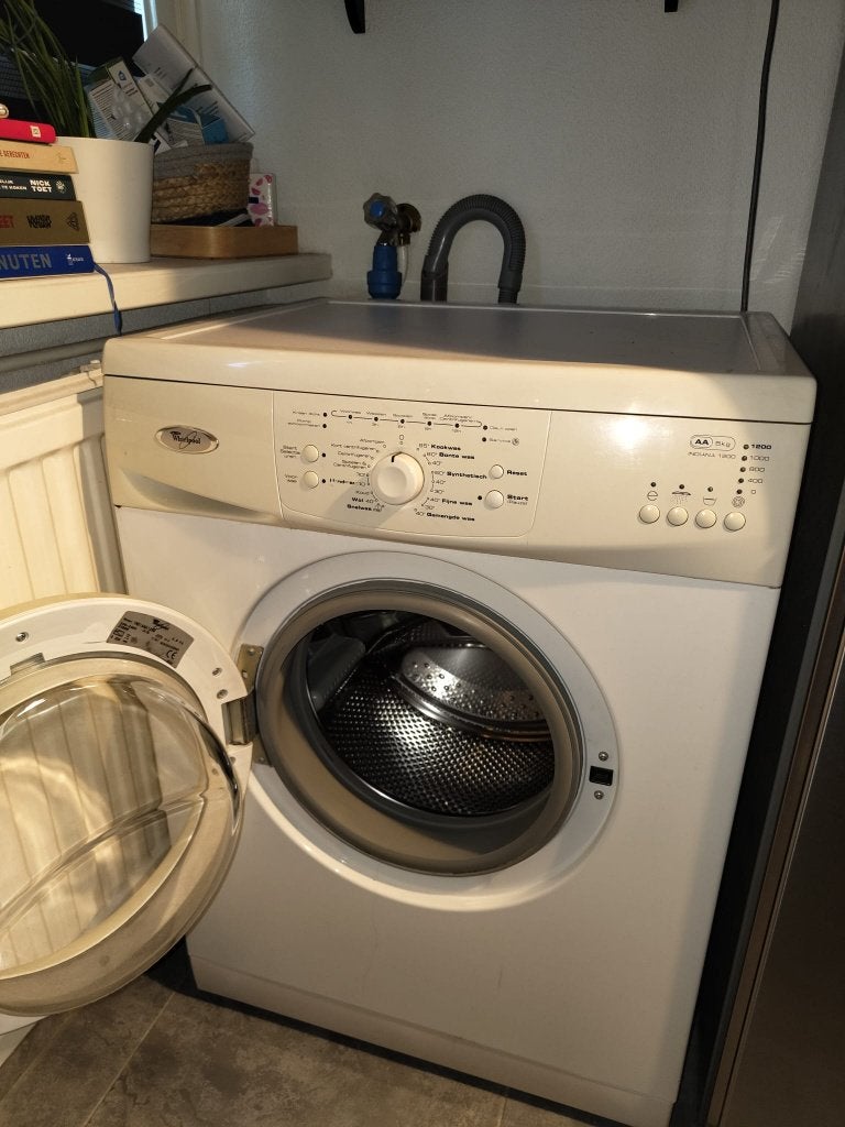 Whirlpool Indiana 1200, Ophalen, 1200 tot 1600 toeren, Gebruikt, Minder dan 85 cm