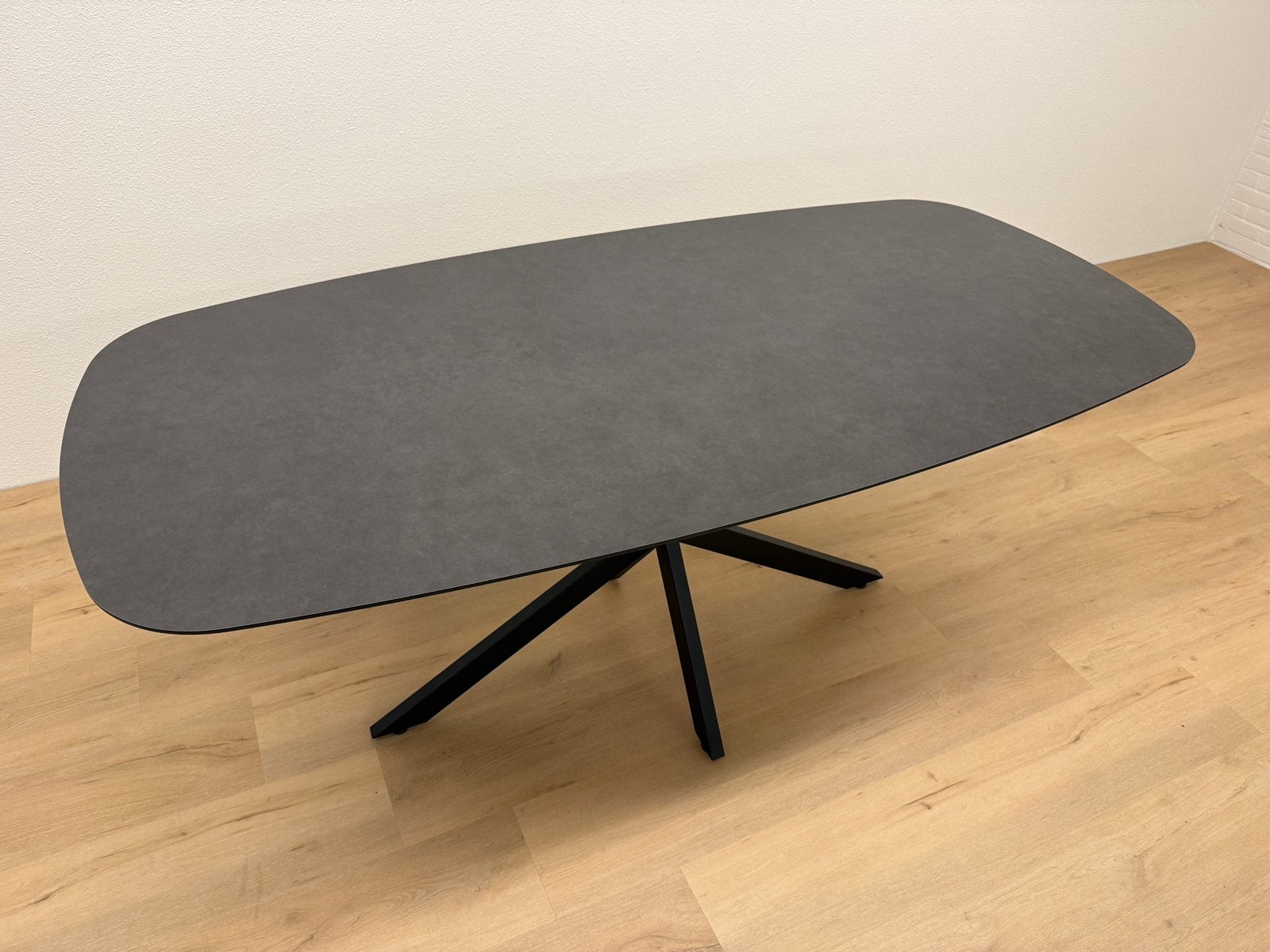 Deens ovale eettafel 180x90 - HPL - Direct Leverbaar, Huis en Inrichting, Zo goed als nieuw, 150 tot 200 cm, Ovaal, Info@betaalbaar-design.nl