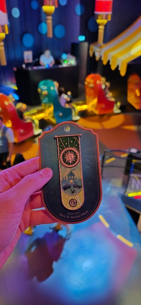 Efteling zomer pin: Max en Moritz plein pin 4, Ophalen of Verzenden, Nieuw, Overige onderwerpen, Speldje of Pin