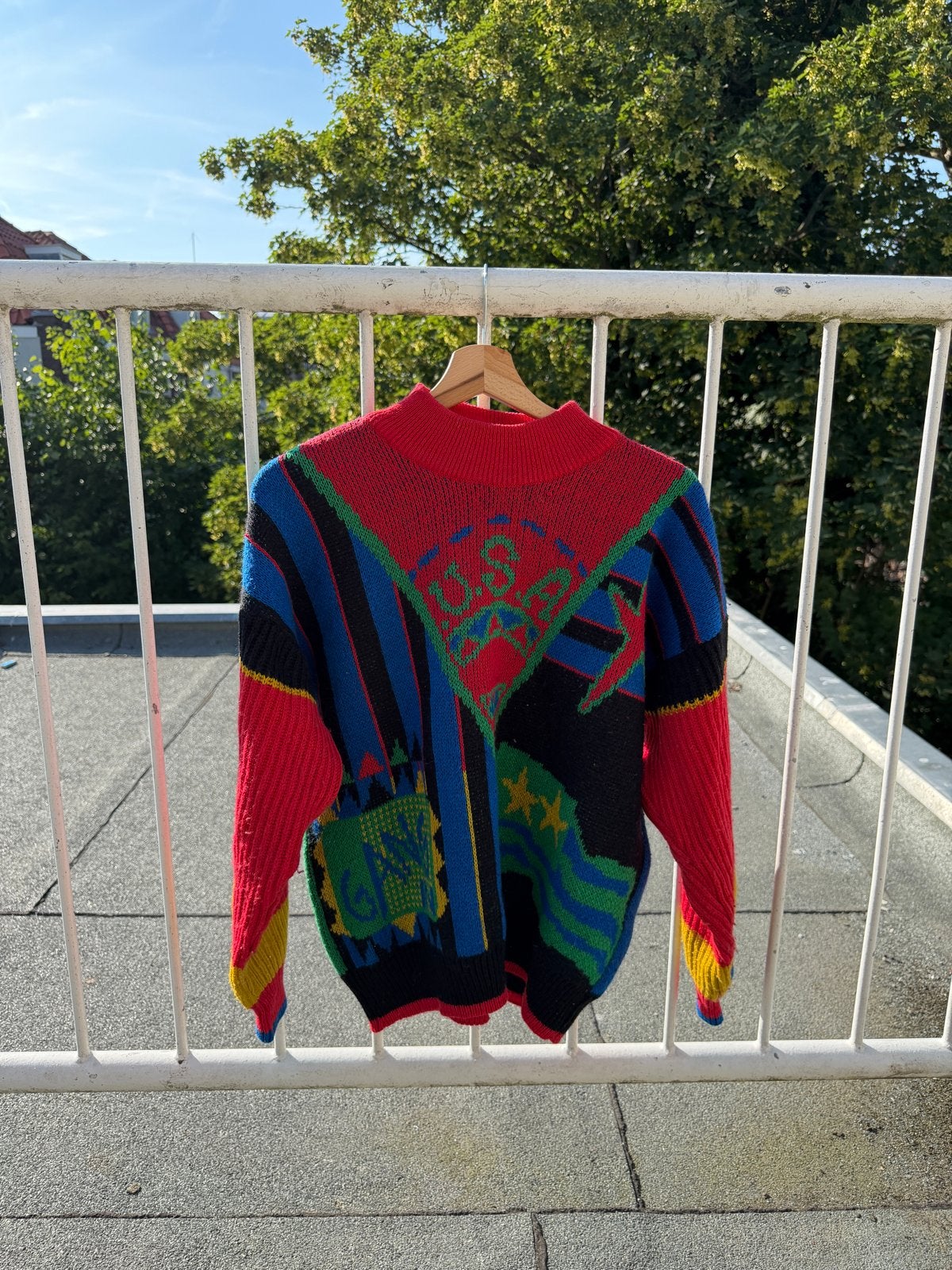 Vintage kleurrijke trui met grafische patronen, Kleding | Dames, Truien en Vesten, Ophalen of Verzenden, Zo goed als nieuw, Maat 38/40 (M)