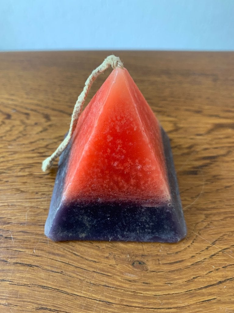 "Pyramide Kaars" Blauw/Rood Jaren 70 Nieuw, Ophalen of Verzenden, Nieuw, Blauw, Kaars