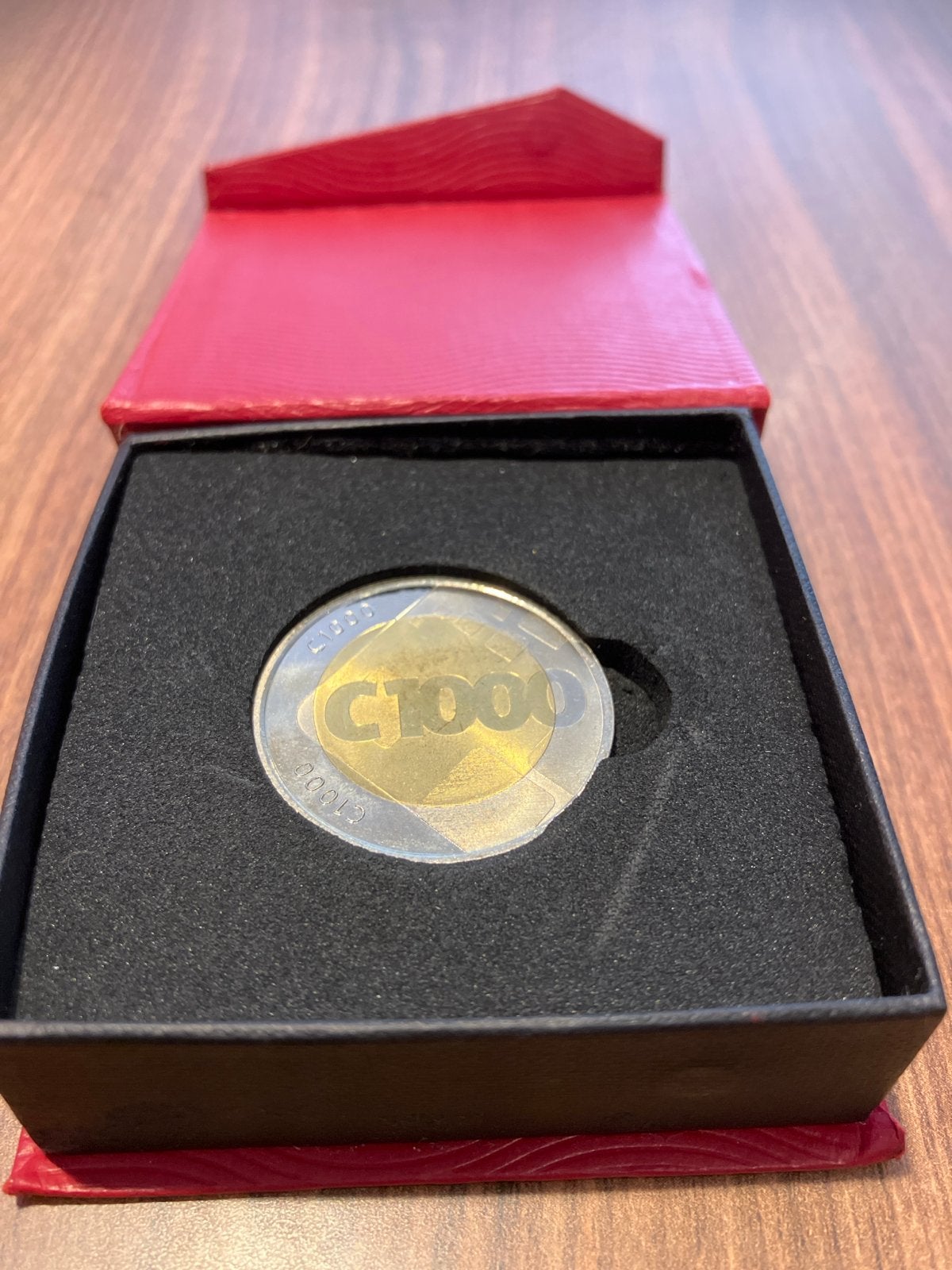 C1000 Herdenkingsmunt in doosje - Zeldzaam verzamelobject, Ophalen, Overige materialen, Nederland