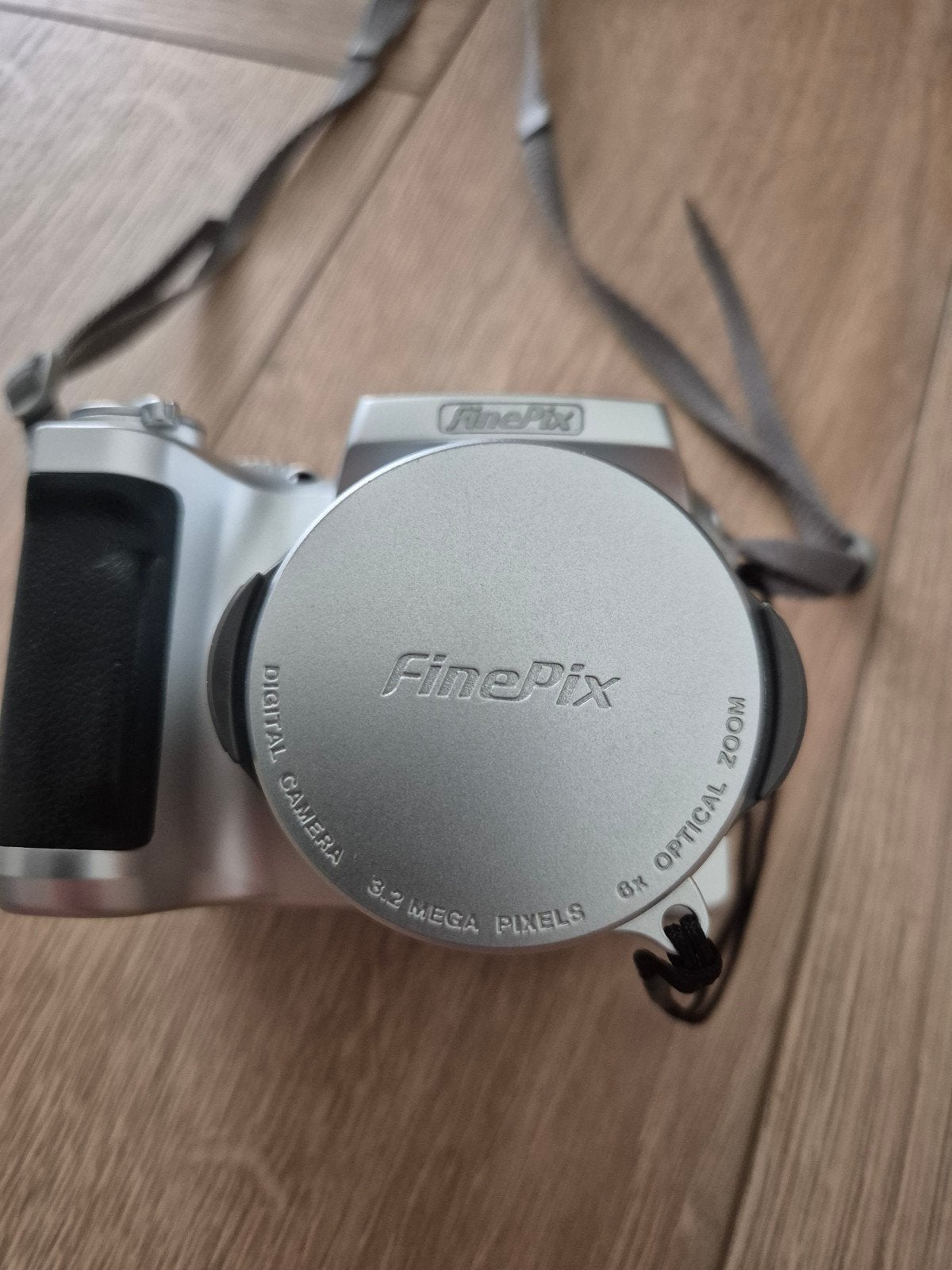 Fujifilm FinePix S304 Digitale Camera - 3.2 MP, 6x Optisch, Ingebouwde flitser, Gebruikt, Ophalen of Verzenden, Fujifilm