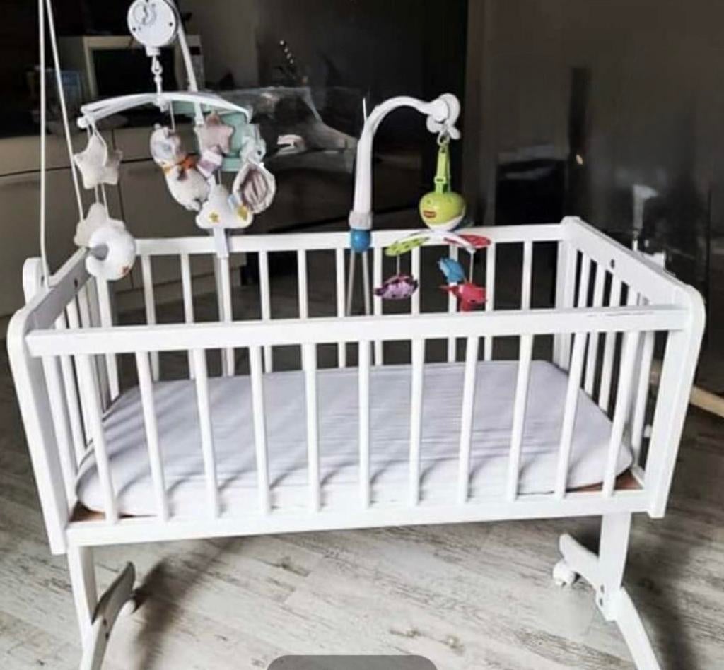 Schommelwieg baby - Wit met mobiel en klamboe, Ophalen, Zo goed als nieuw, Wieg