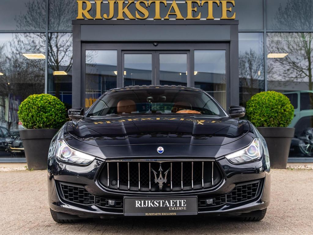 Maserati Ghibli 3.0 V6 GranLusso|PANO|STOELV|MEMORY|KLOK, Auto's, Maserati, Automaat, Achterwielaandrijving, Gebruikt, Euro 6