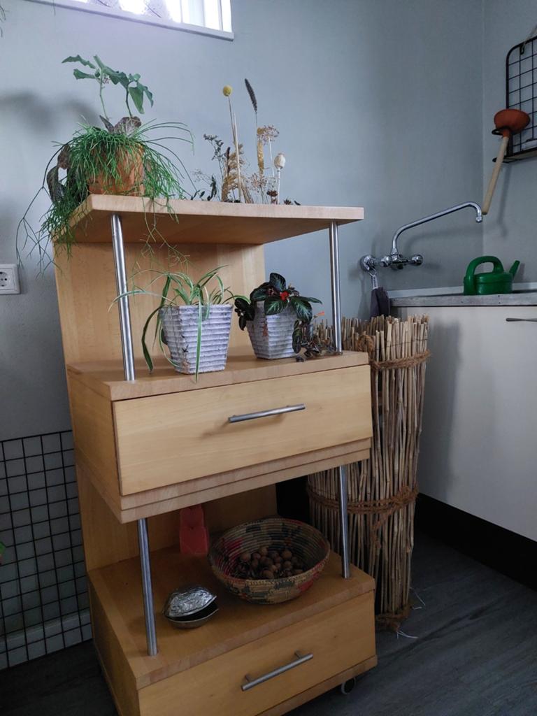 2 massief beuken halfhoge kastjes op wielen, Huis en Inrichting, Ophalen of Verzenden