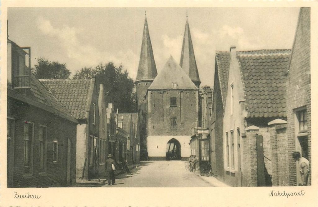 701-430-027 Zierikzee Nobelpoort, Verzamelen, Ophalen of Verzenden, Voor 1920, Zeeland
