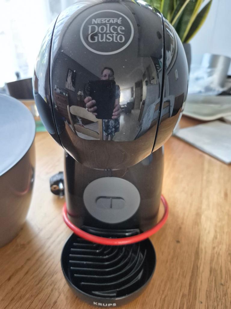 Nescafé Dolce Gusto Krups koffiezetapparaat, Koffiemachine, Ophalen of Verzenden, Zo goed als nieuw, 1 kopje
