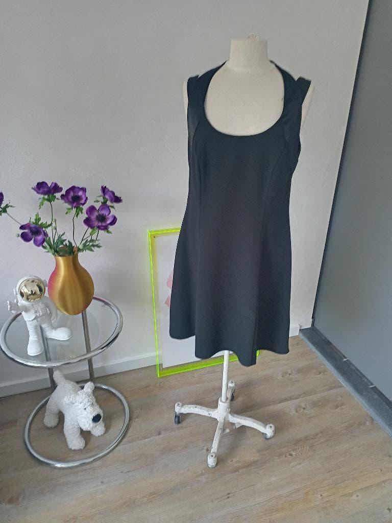Mooie feestelijke jurk van Foxy. ZGAN, Foxy, Zwart, Maat 42/44 (L), Ophalen of Verzenden